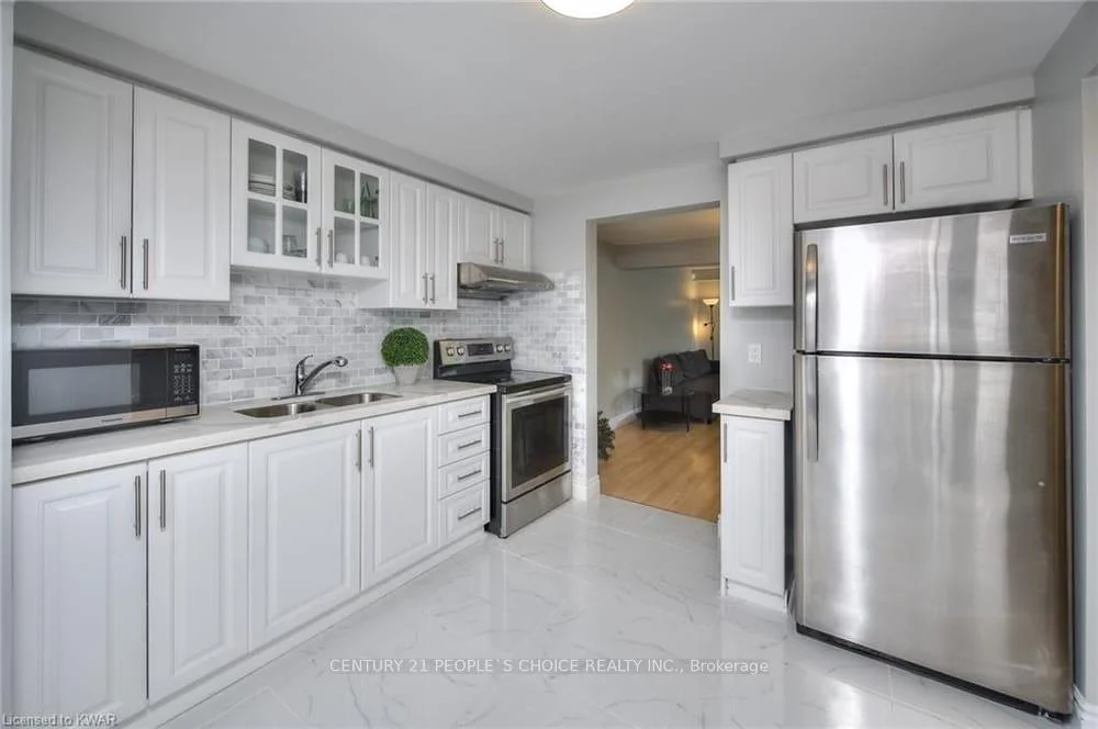 Photo 95 of Unit B, 620 Settlersfield Court, Waterloo, Beechwood West — HOMEH