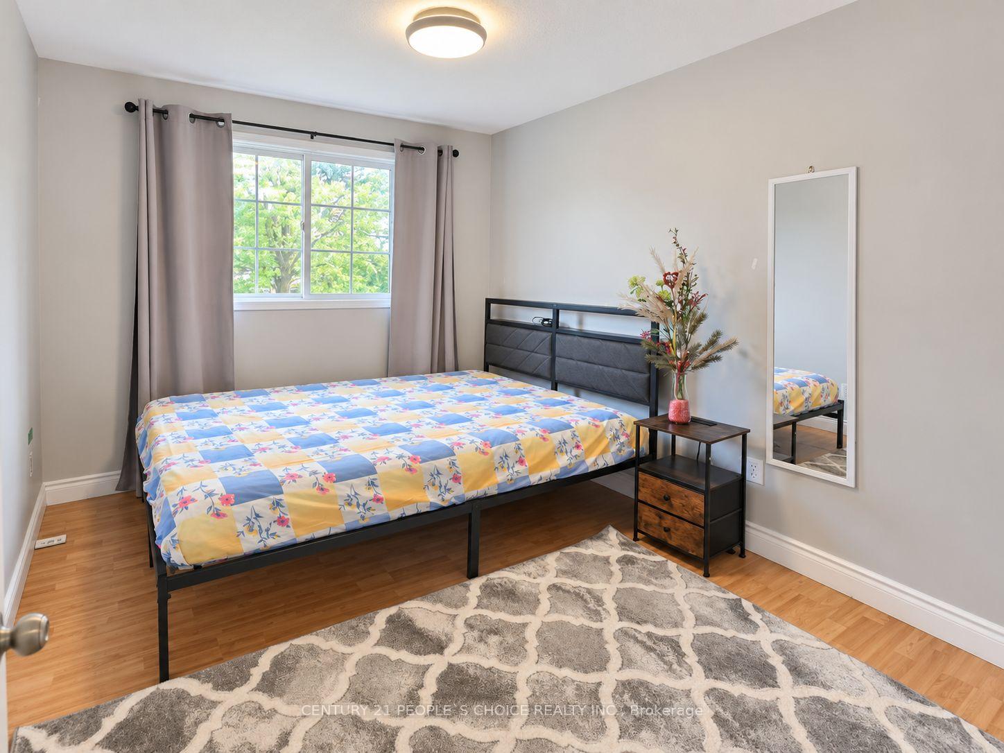 Photo 63 of Unit B, 620 Settlersfield Court, Waterloo, Beechwood West — HOMEH