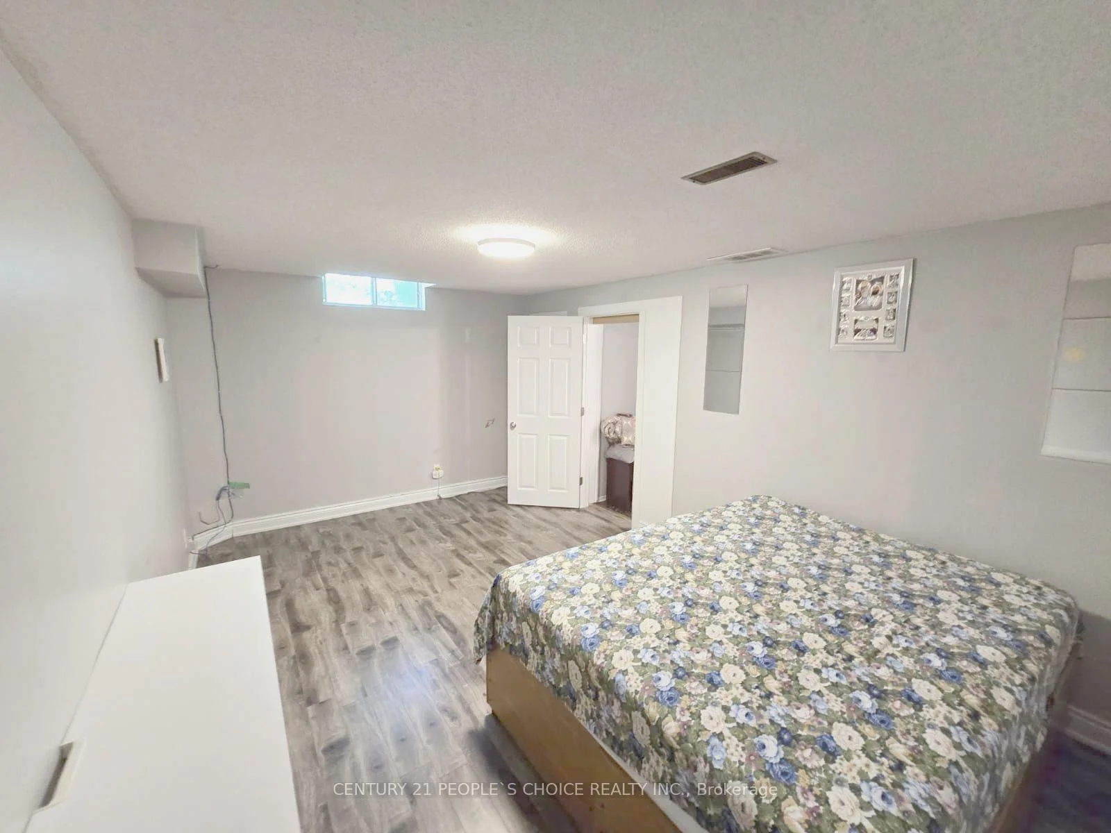Photo 96 of Unit B, 620 Settlersfield Court, Waterloo, Beechwood West — HOMEH