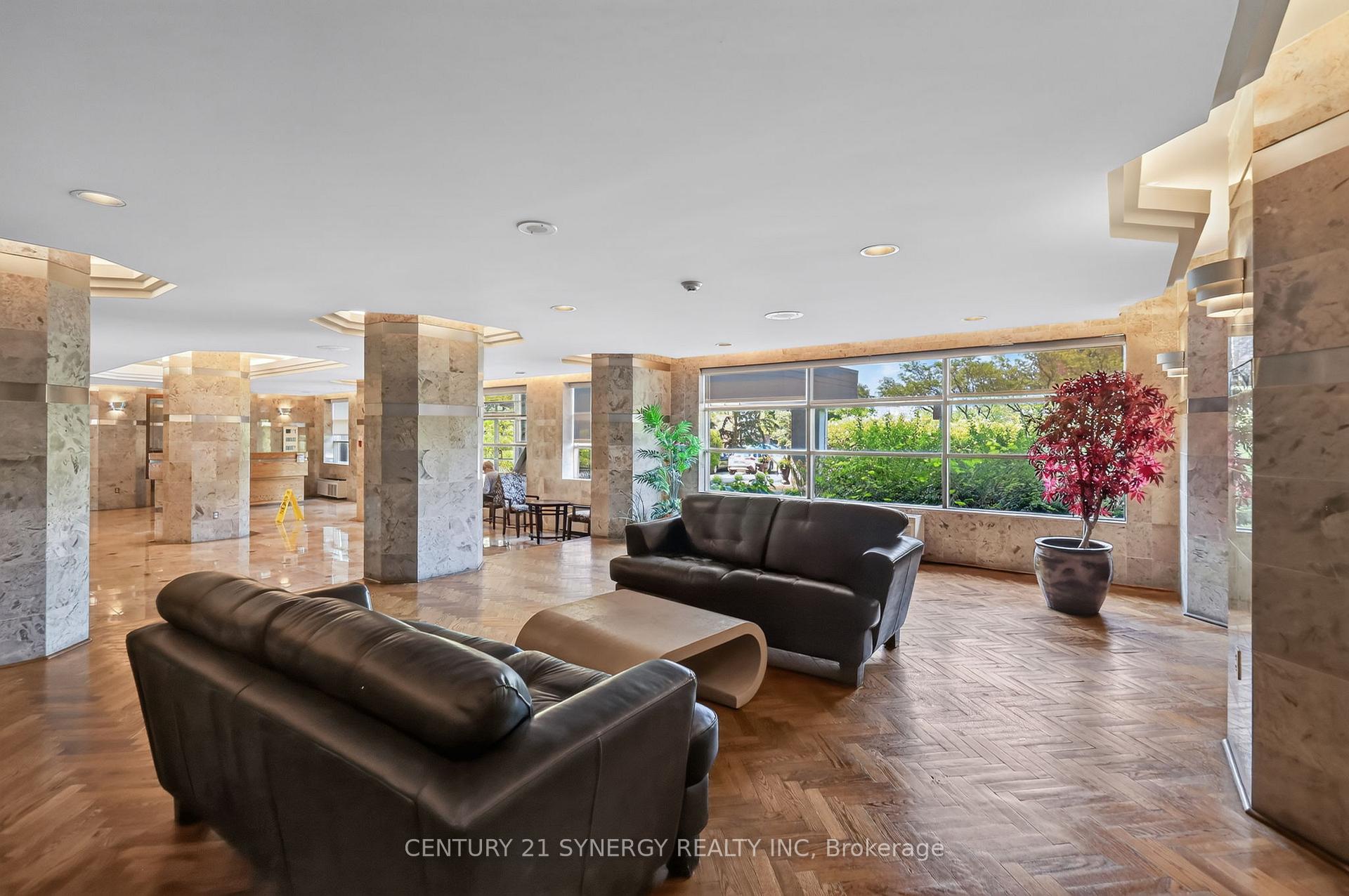 Photo 3 of Unit 704, 2759 Carousel Crescent, Ottawa, Emerald Woods/Sawmill Creek — HOMEH