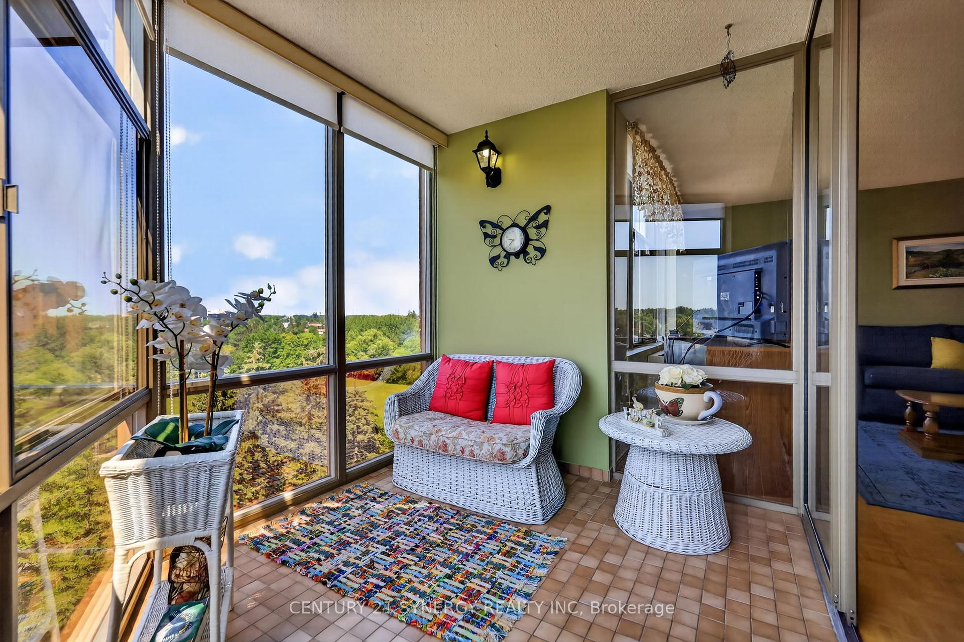 Photo 16 of Unit 704, 2759 Carousel Crescent, Ottawa, Emerald Woods/Sawmill Creek — HOMEH