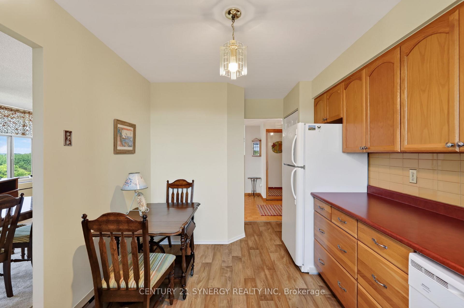 Photo 18 of Unit 704, 2759 Carousel Crescent, Ottawa, Emerald Woods/Sawmill Creek — HOMEH