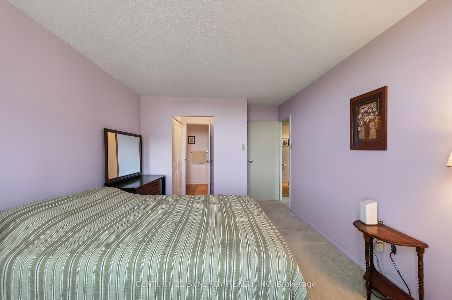 Photo 25 of Unit 704, 2759 Carousel Crescent, Ottawa, Emerald Woods/Sawmill Creek — HOMEH
