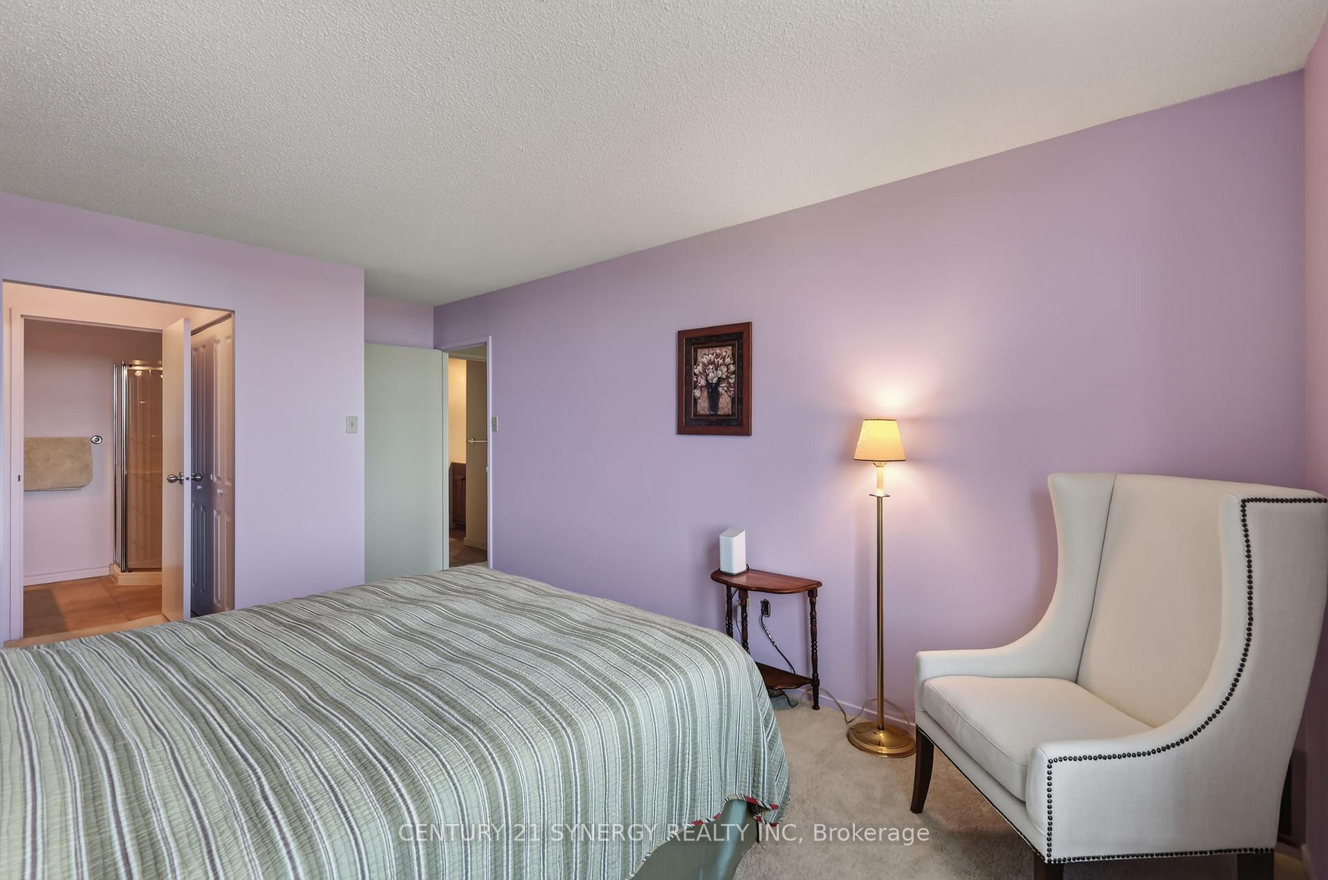 Photo 26 of Unit 704, 2759 Carousel Crescent, Ottawa, Emerald Woods/Sawmill Creek — HOMEH