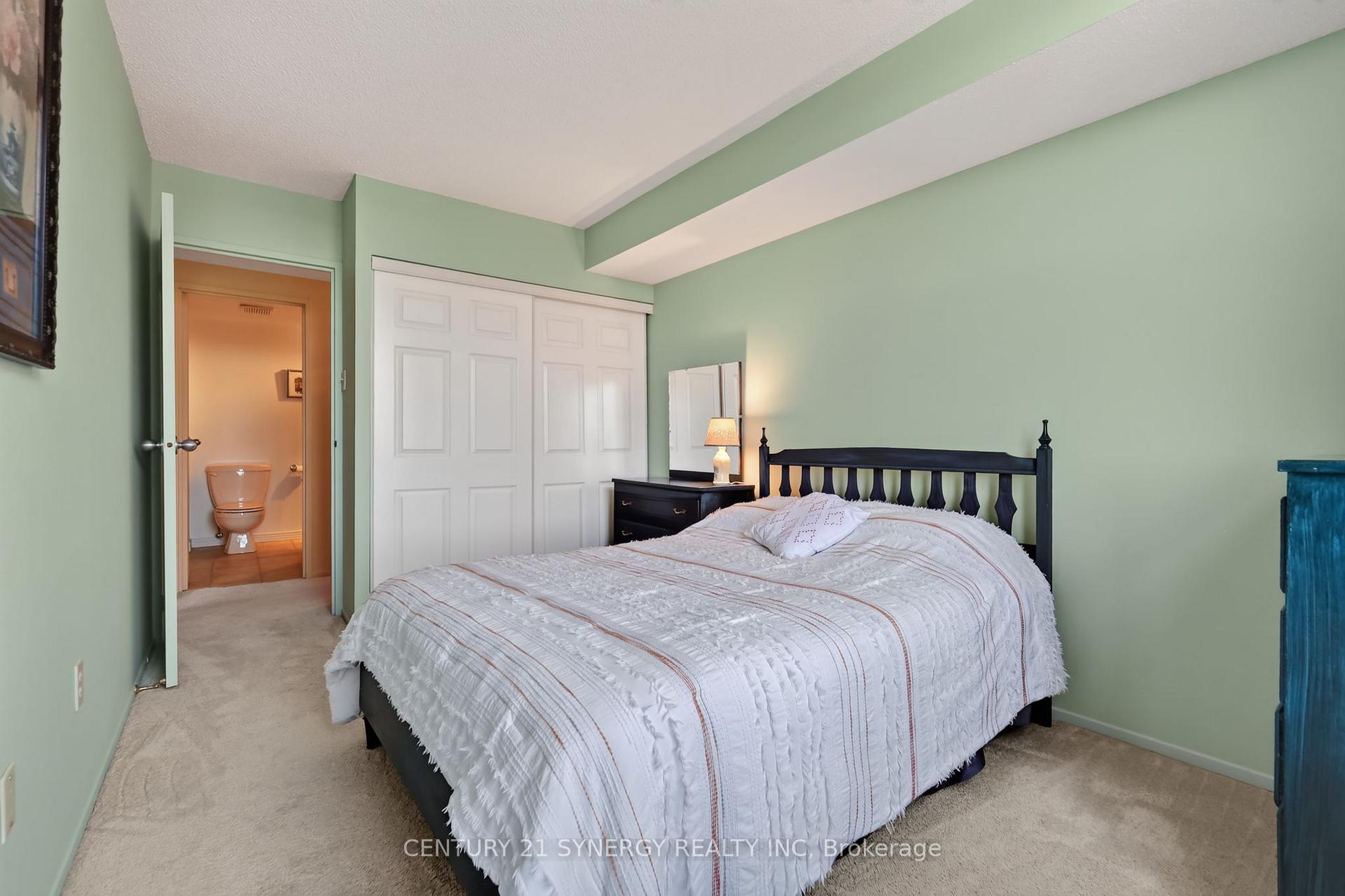 Photo 33 of Unit 704, 2759 Carousel Crescent, Ottawa, Emerald Woods/Sawmill Creek — HOMEH