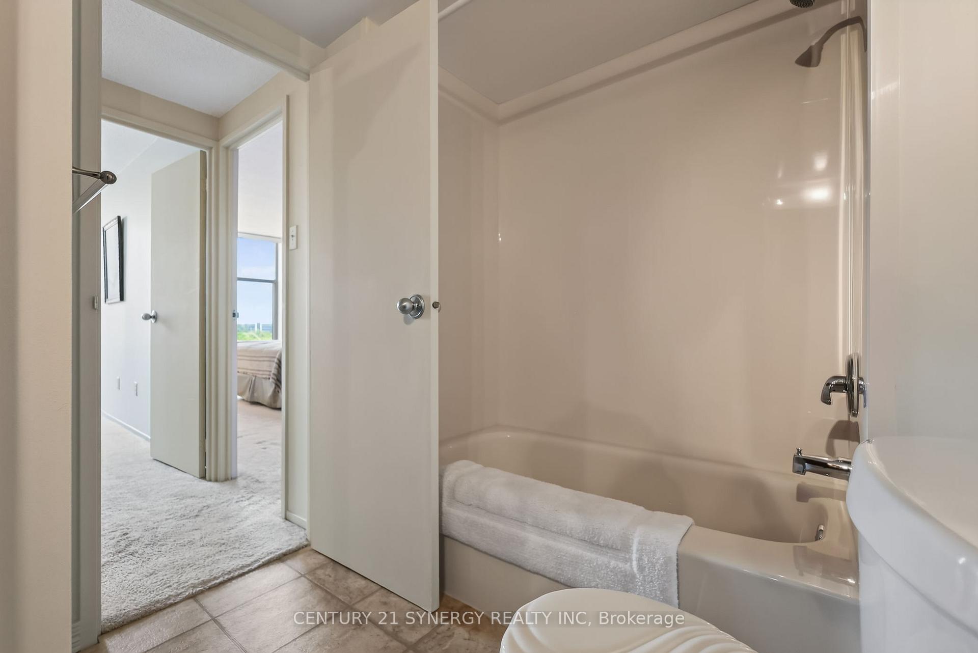 Photo 36 of Unit 704, 2759 Carousel Crescent, Ottawa, Emerald Woods/Sawmill Creek — HOMEH