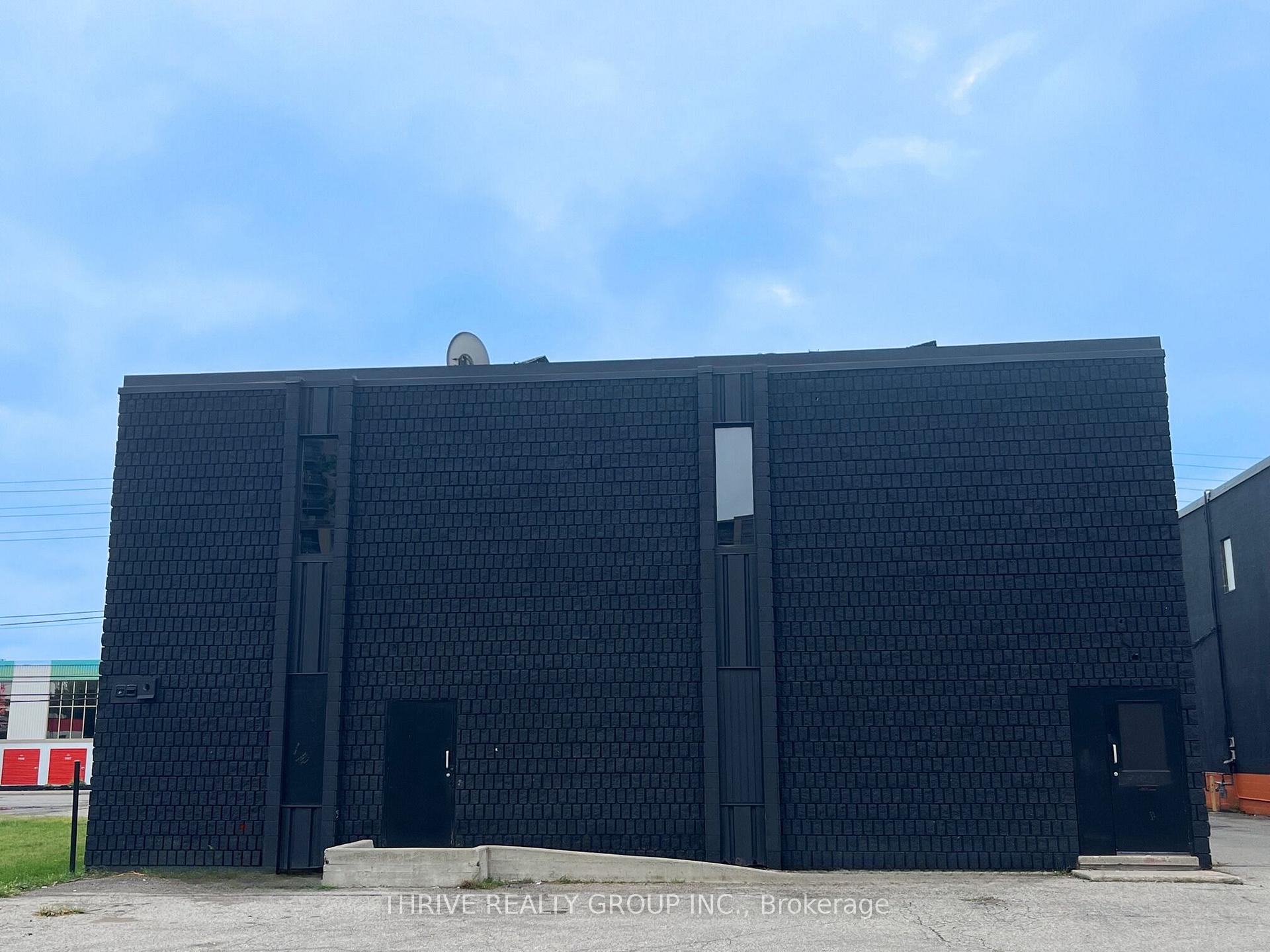 Photo 11 of 724 York Street, London, East L — HOMEH