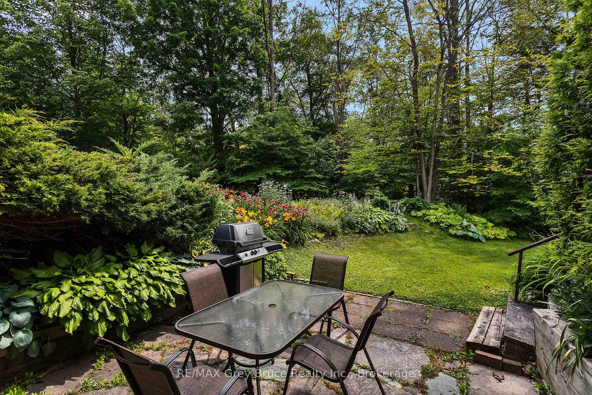 Photo 14 of 336 6th Avenue E, Owen Sound — HOMEH