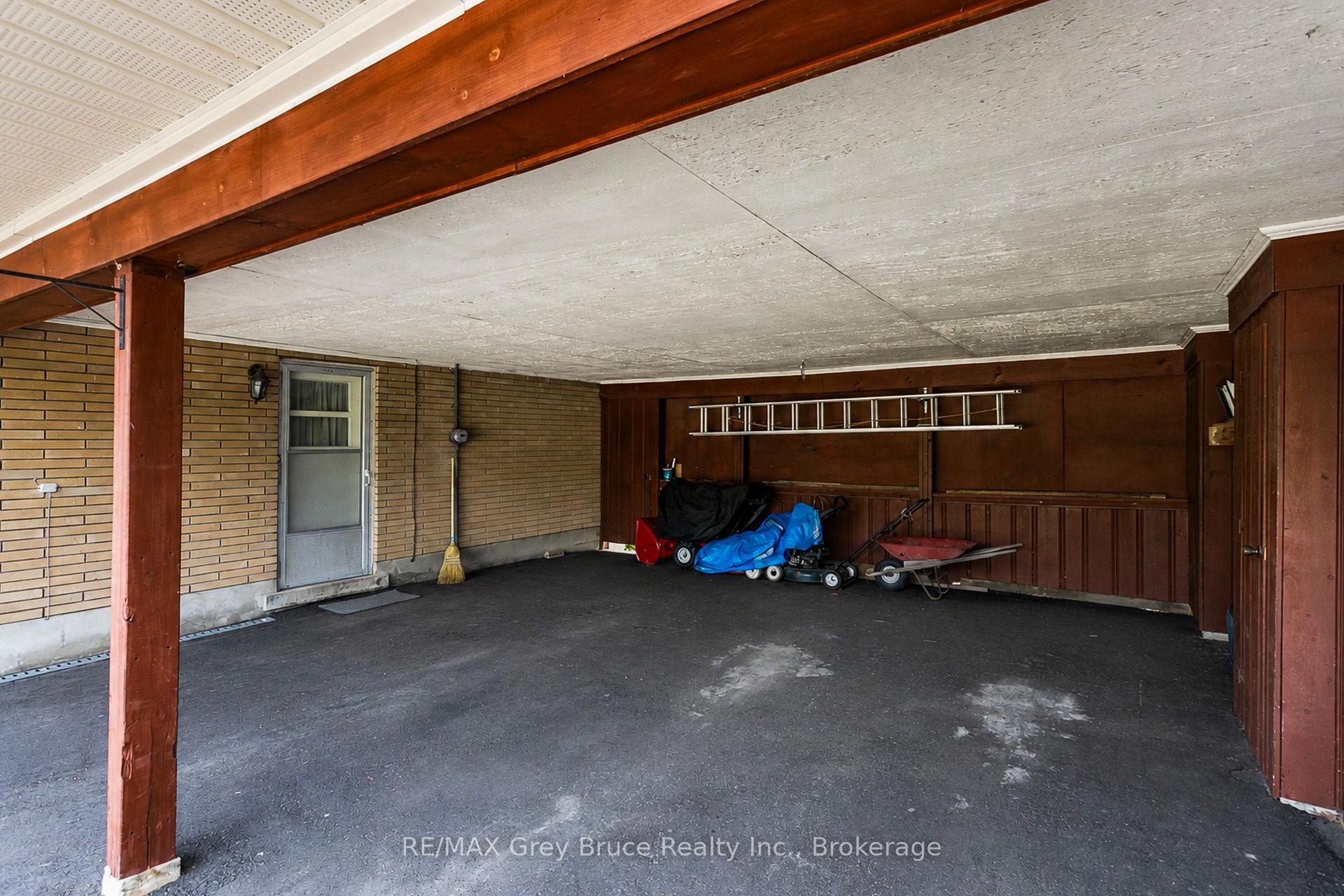 Photo 18 of 336 6th Avenue E, Owen Sound — HOMEH