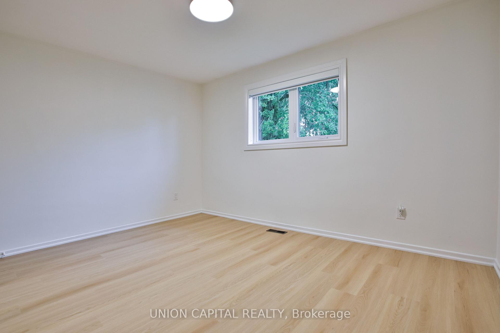 Photo 7 of Unit Upper, 131 Romfield Circuit, Markham, Royal Orchard — HOMEH