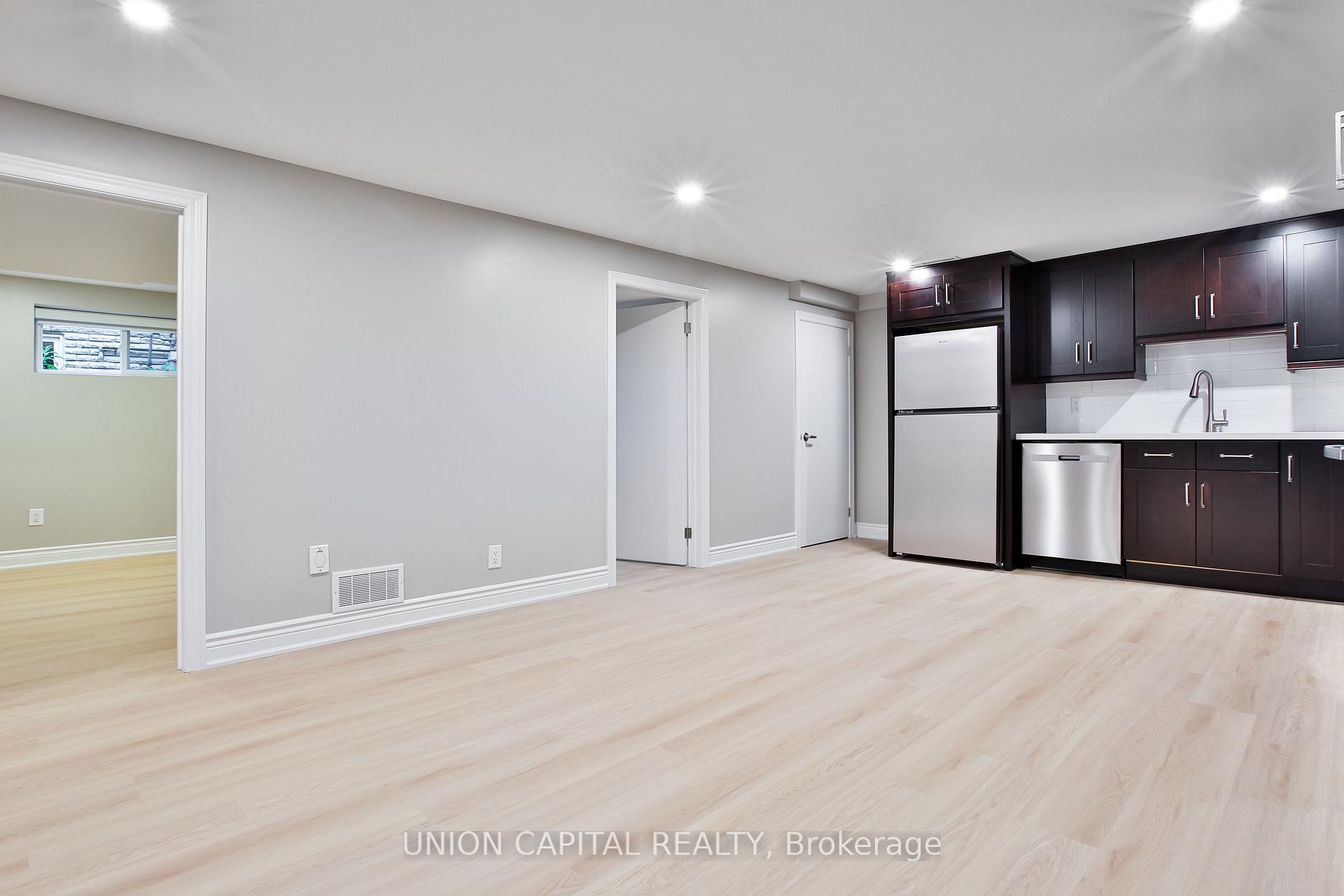 Photo 5 of Unit Lower, 131 Romfield Circuit, Markham, Royal Orchard — HOMEH