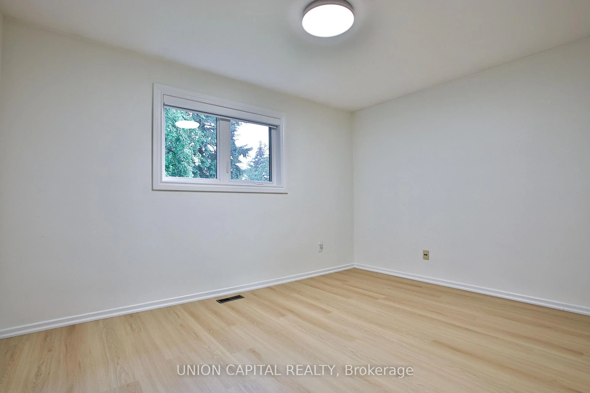Photo 10 of Unit Lower, 131 Romfield Circuit, Markham, Royal Orchard — HOMEH