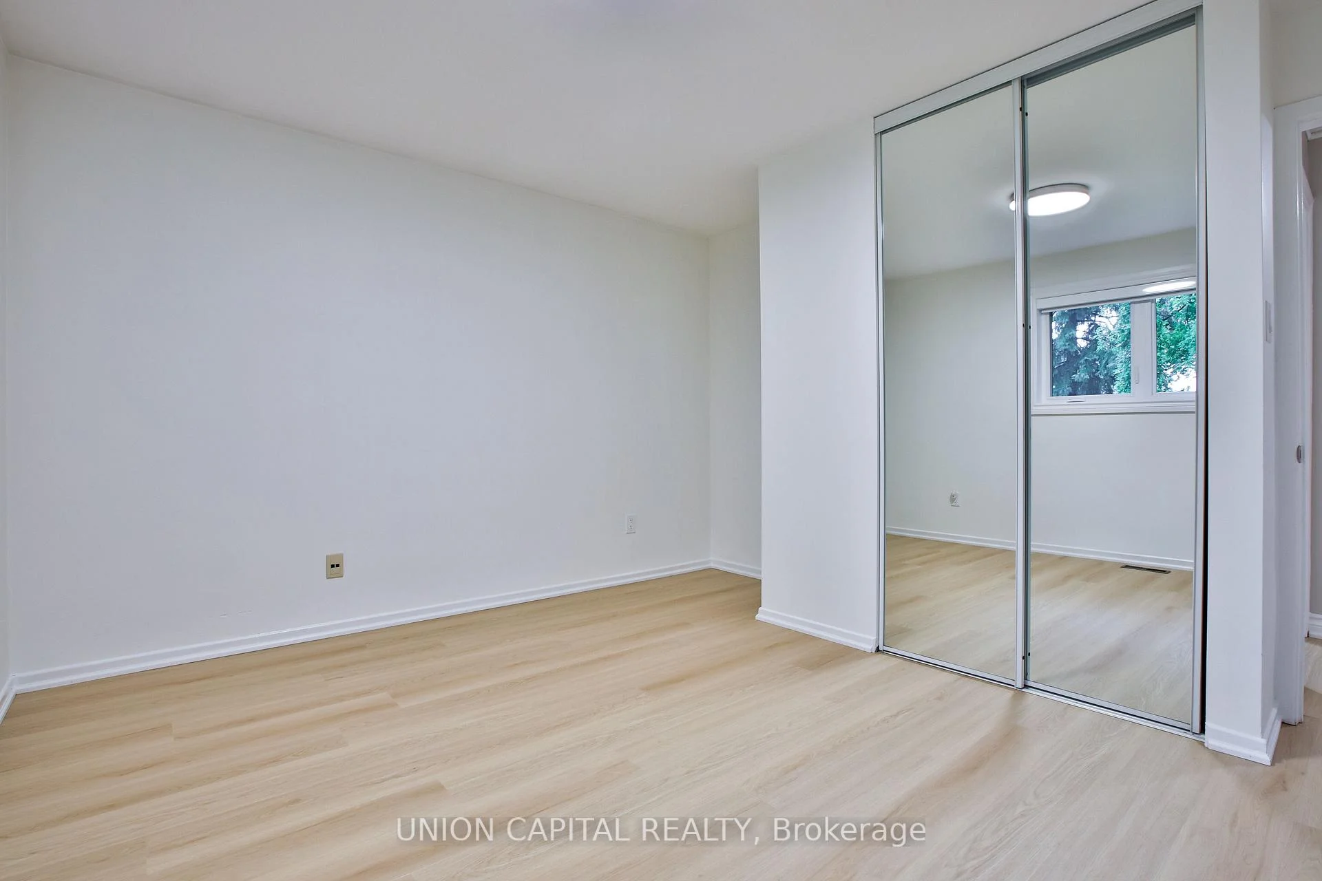 Photo 12 of Unit Lower, 131 Romfield Circuit, Markham, Royal Orchard — HOMEH
