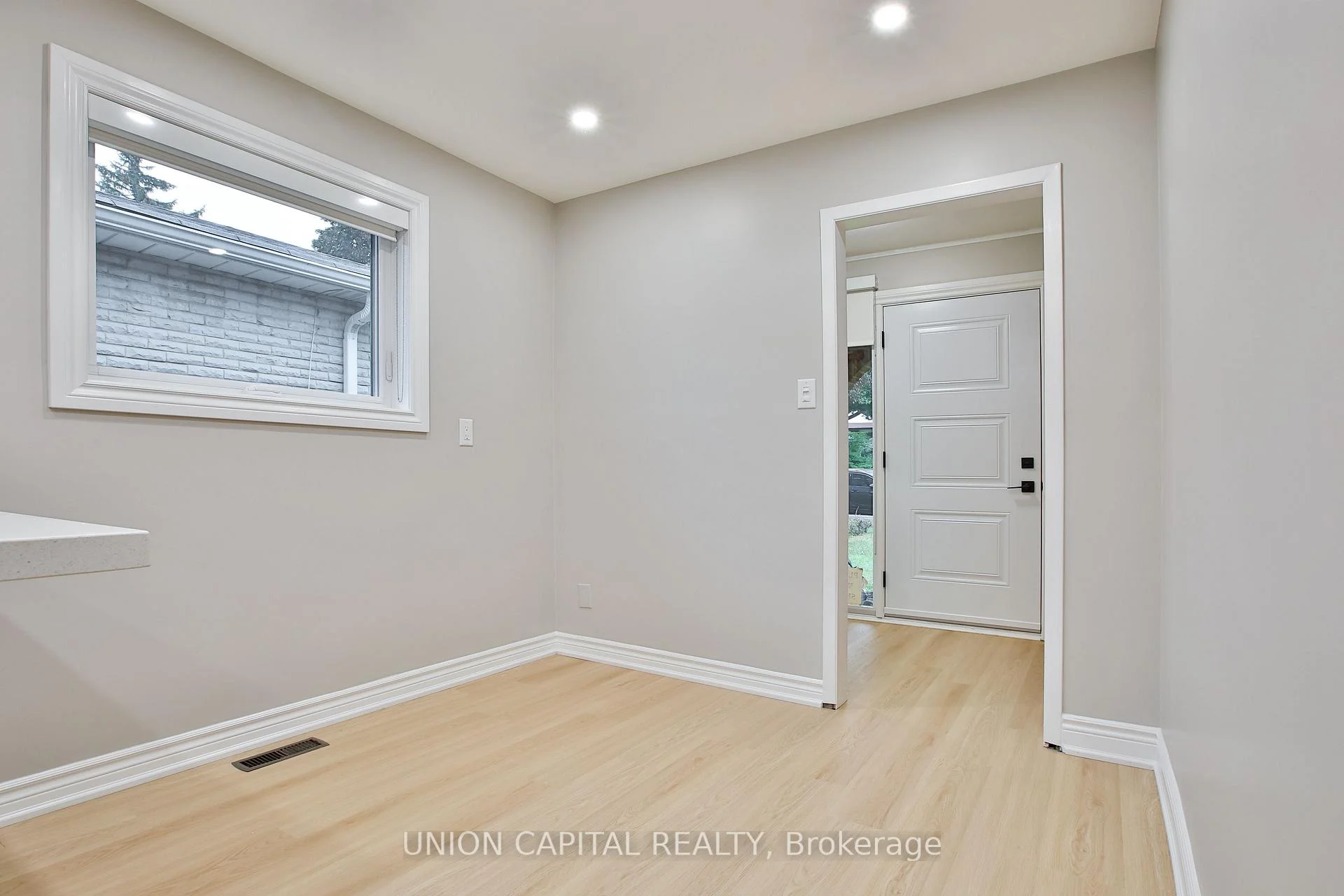 Photo 34 of Unit Lower, 131 Romfield Circuit, Markham, Royal Orchard — HOMEH