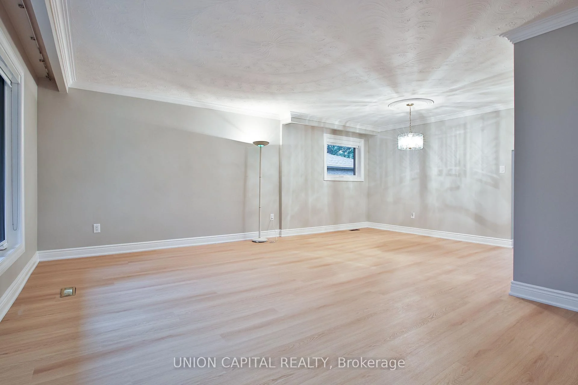 Photo 38 of Unit Lower, 131 Romfield Circuit, Markham, Royal Orchard — HOMEH