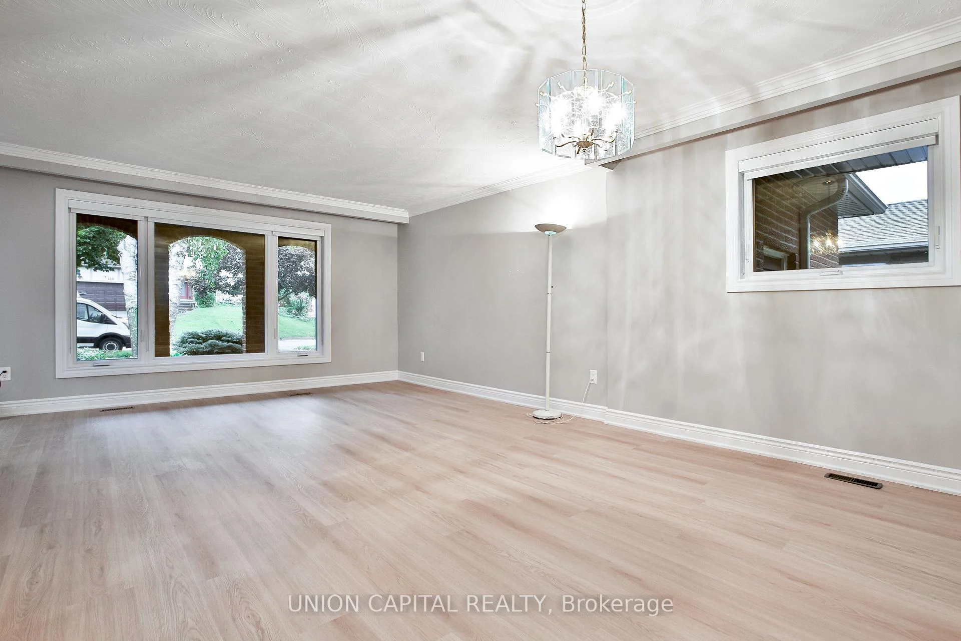 Photo 45 of Unit Lower, 131 Romfield Circuit, Markham, Royal Orchard — HOMEH