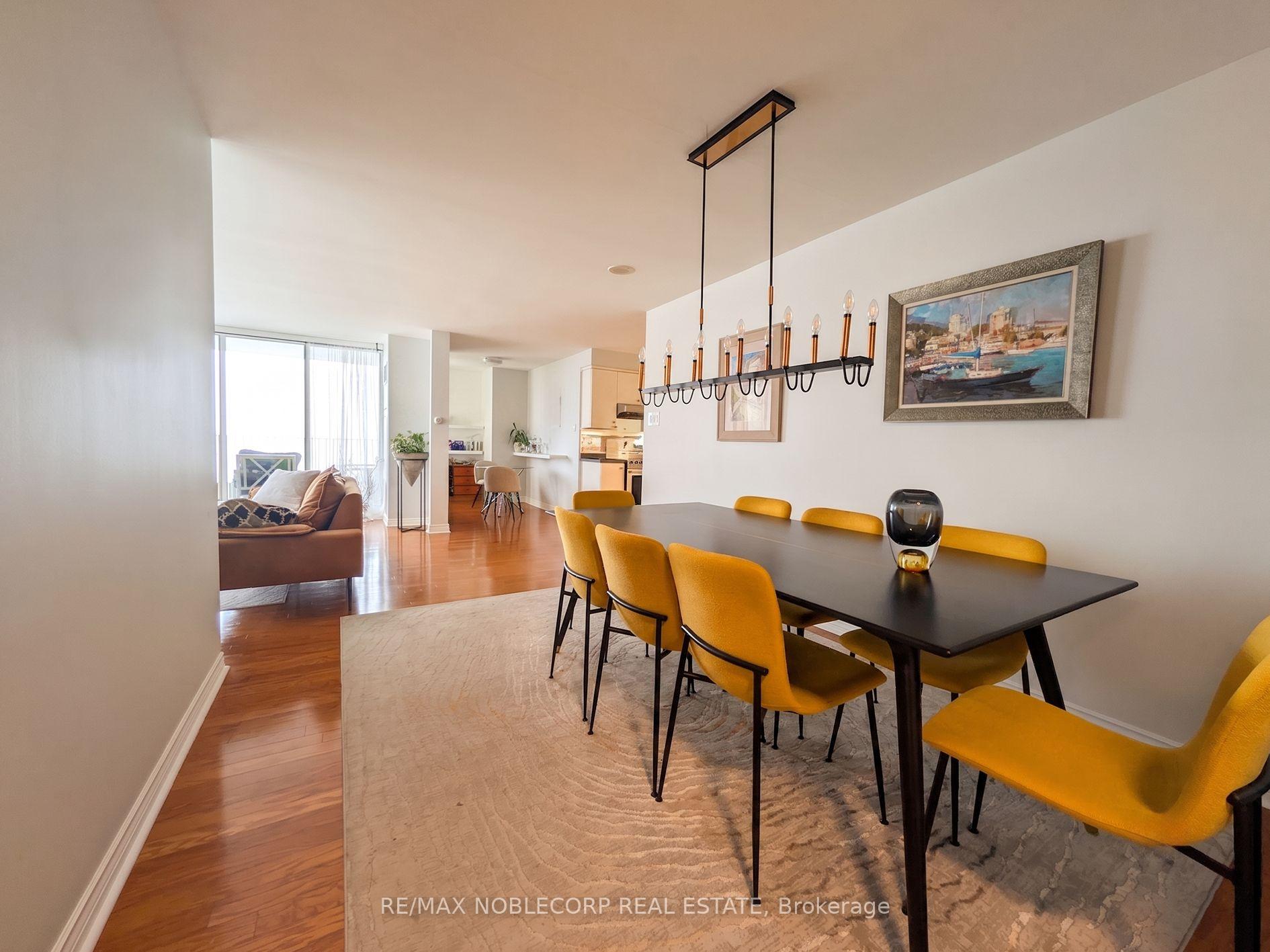 Photo 7 of Unit 1801, 2285 Lake Shore Boulevard, Etobicoke, Mimico — HOMEH