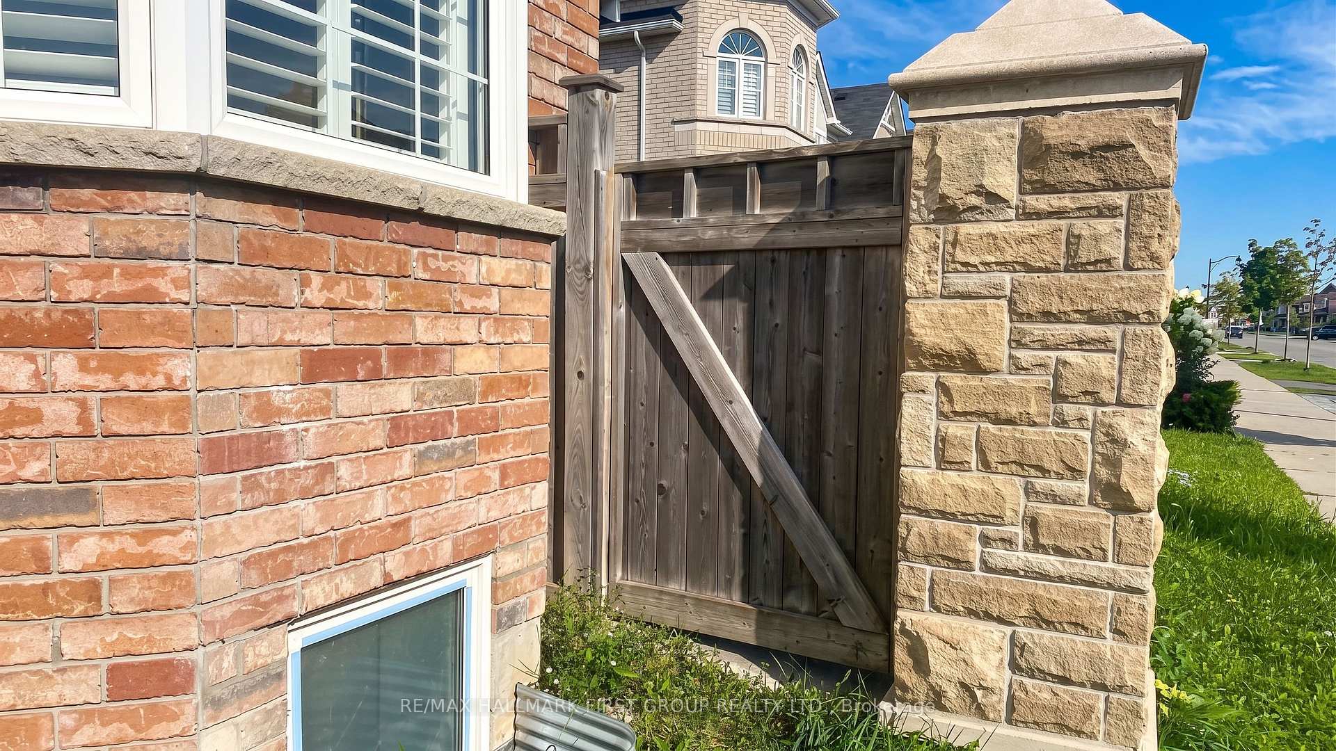 Photo 2 of 40 Crellin Street, Ajax, South East — HOMEH