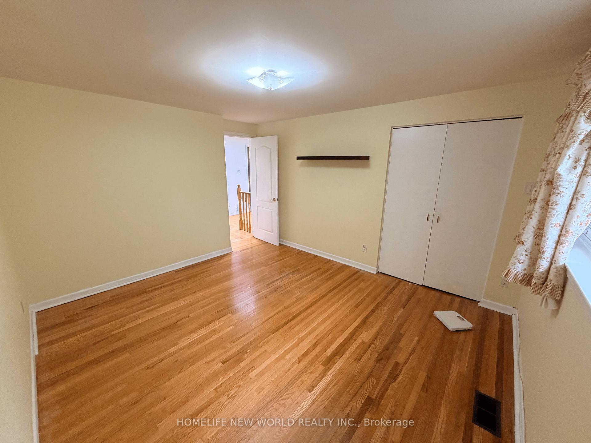Photo 19 of 63 Lehar Crescent, North York, Hillcrest Village — HOMEH