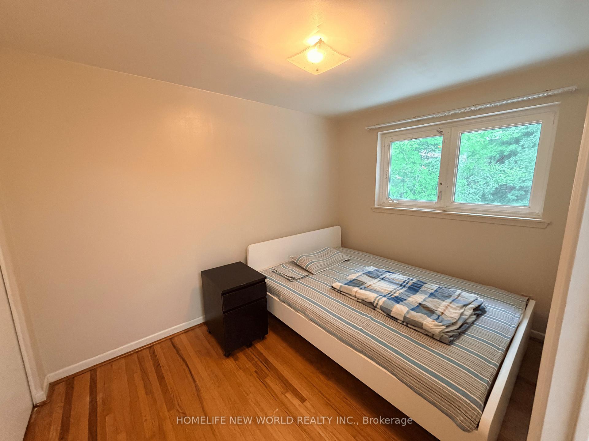 Photo 23 of 63 Lehar Crescent, North York, Hillcrest Village — HOMEH