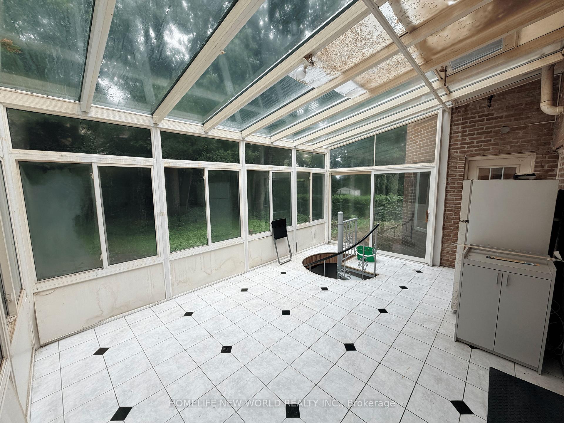 Photo 26 of 63 Lehar Crescent, North York, Hillcrest Village — HOMEH