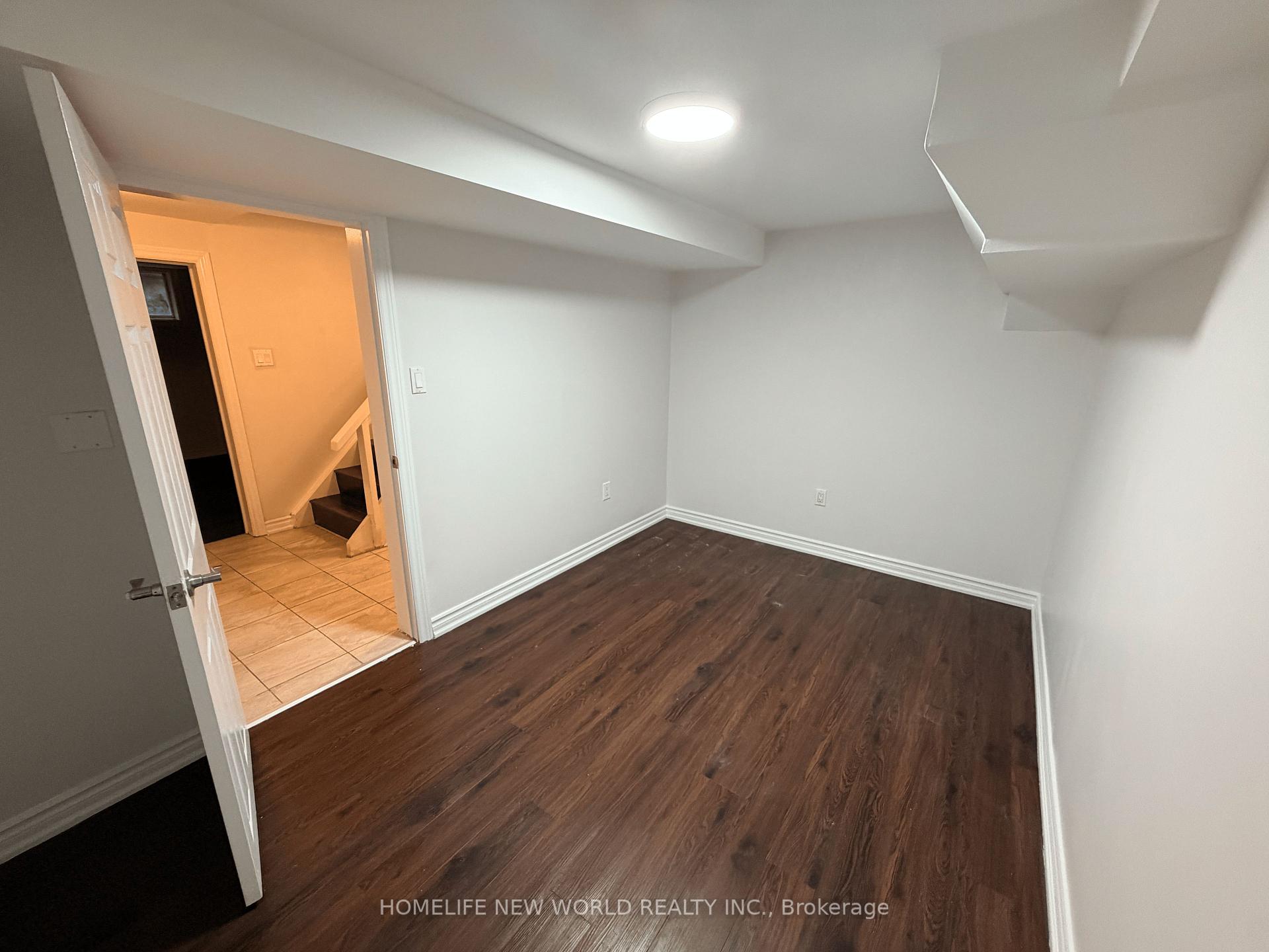 Photo 31 of 63 Lehar Crescent, North York, Hillcrest Village — HOMEH