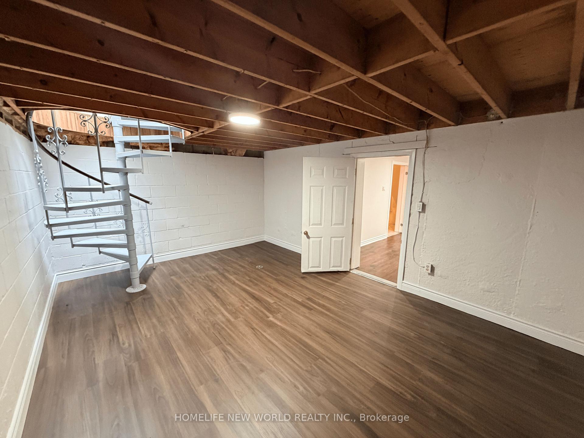 Photo 35 of 63 Lehar Crescent, North York, Hillcrest Village — HOMEH