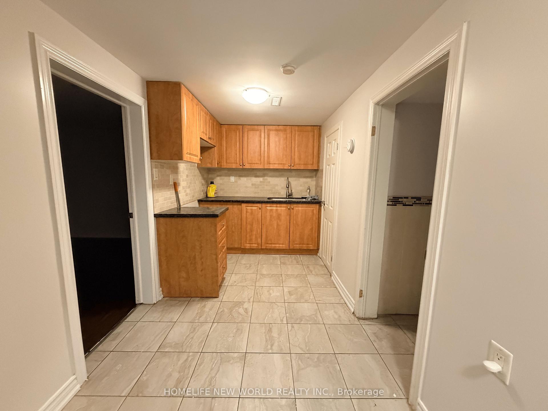 Photo 37 of 63 Lehar Crescent, North York, Hillcrest Village — HOMEH