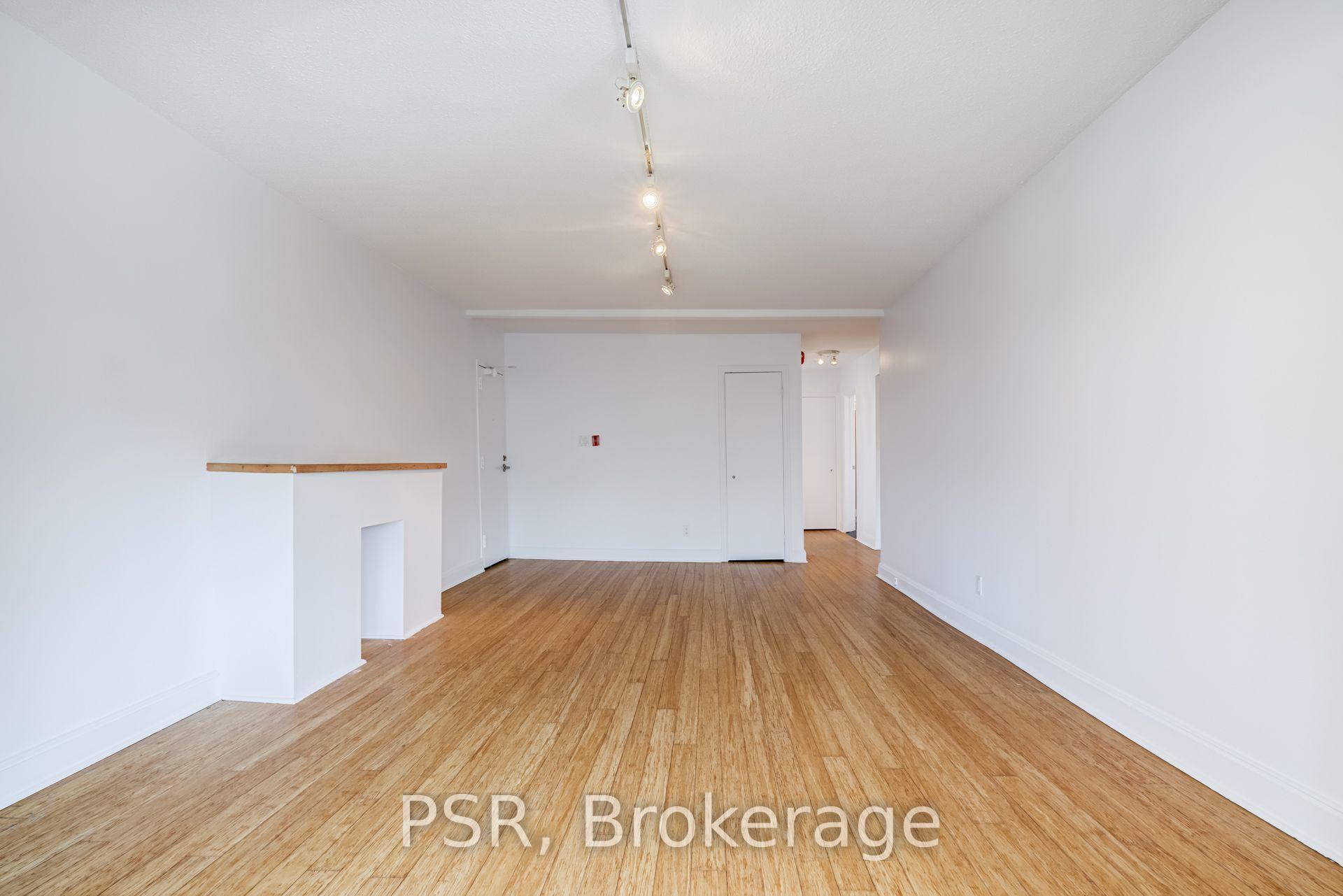 Photo 12 of Unit 17, 1599 Bathurst Street, Toronto, Forest Hill South — HOMEH