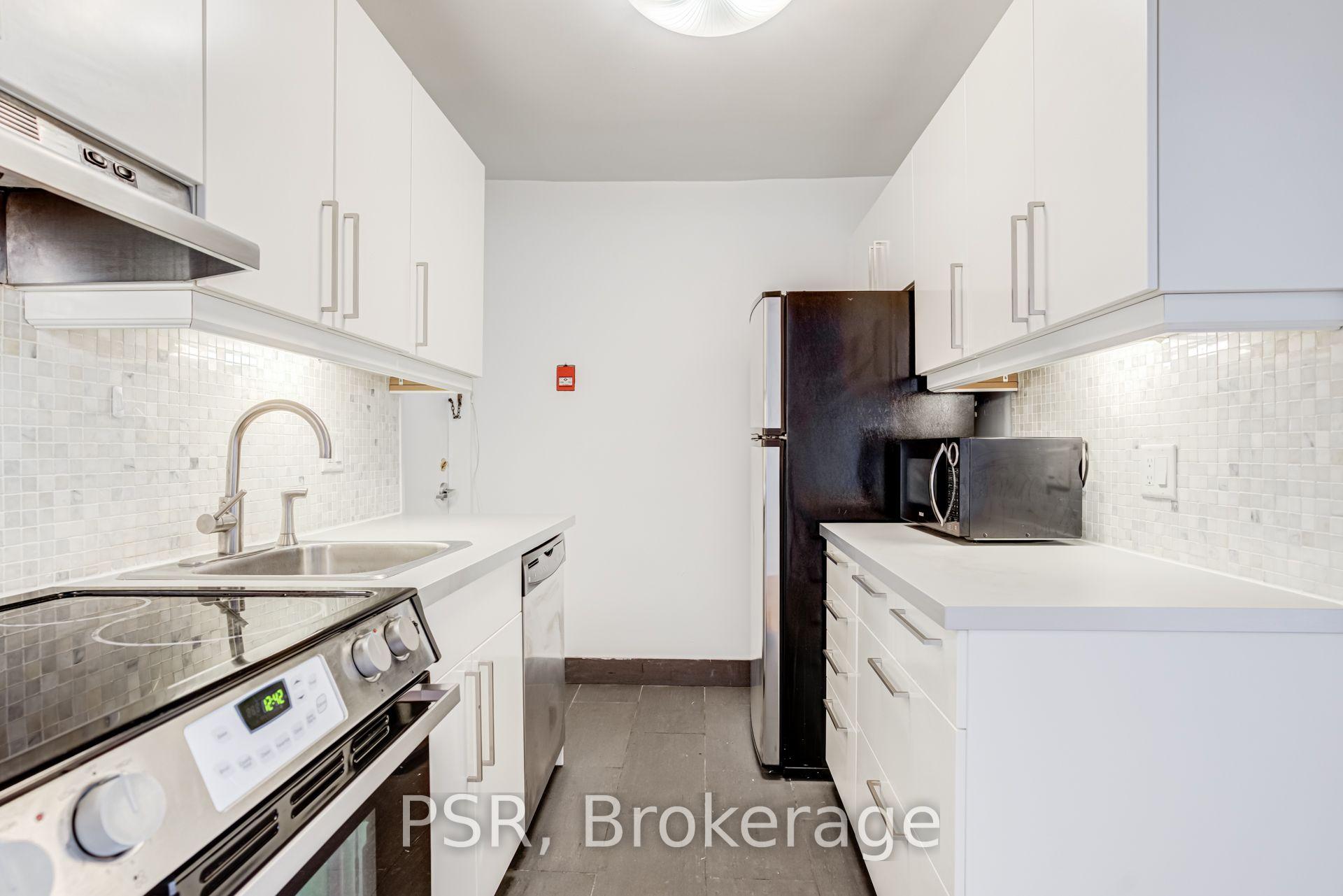 Photo 15 of Unit 17, 1599 Bathurst Street, Toronto, Forest Hill South — HOMEH