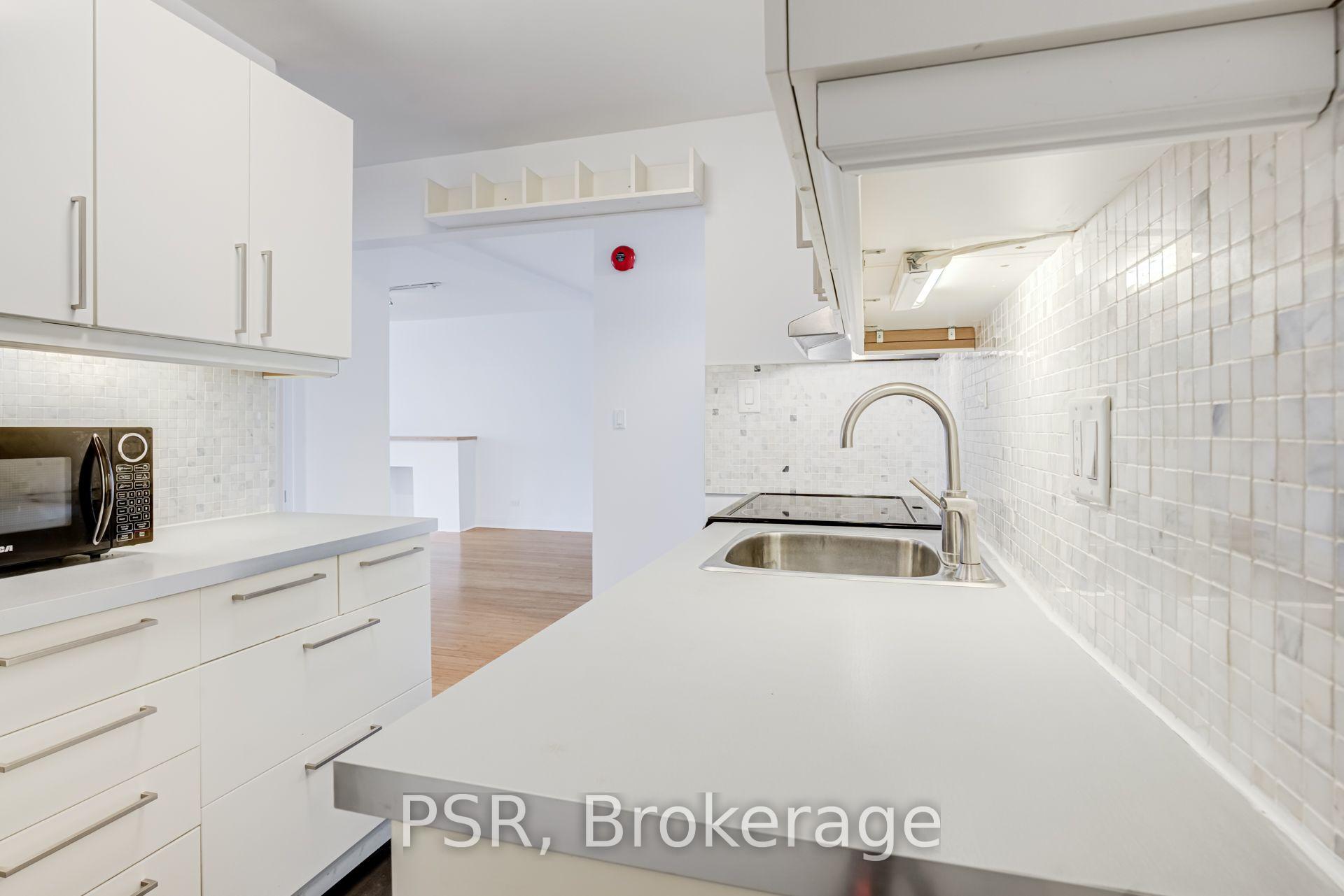 Photo 16 of Unit 17, 1599 Bathurst Street, Toronto, Forest Hill South — HOMEH