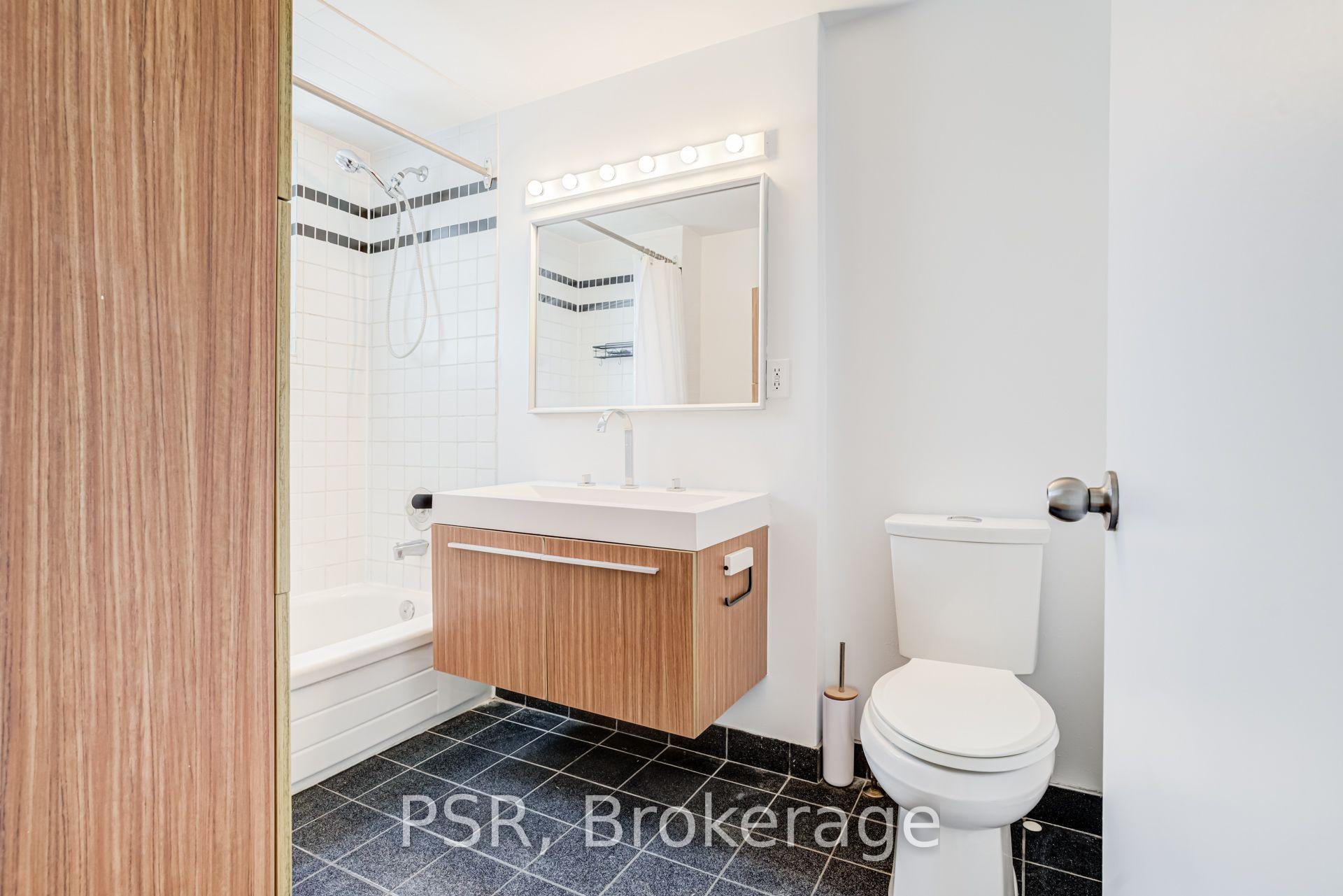 Photo 21 of Unit 17, 1599 Bathurst Street, Toronto, Forest Hill South — HOMEH
