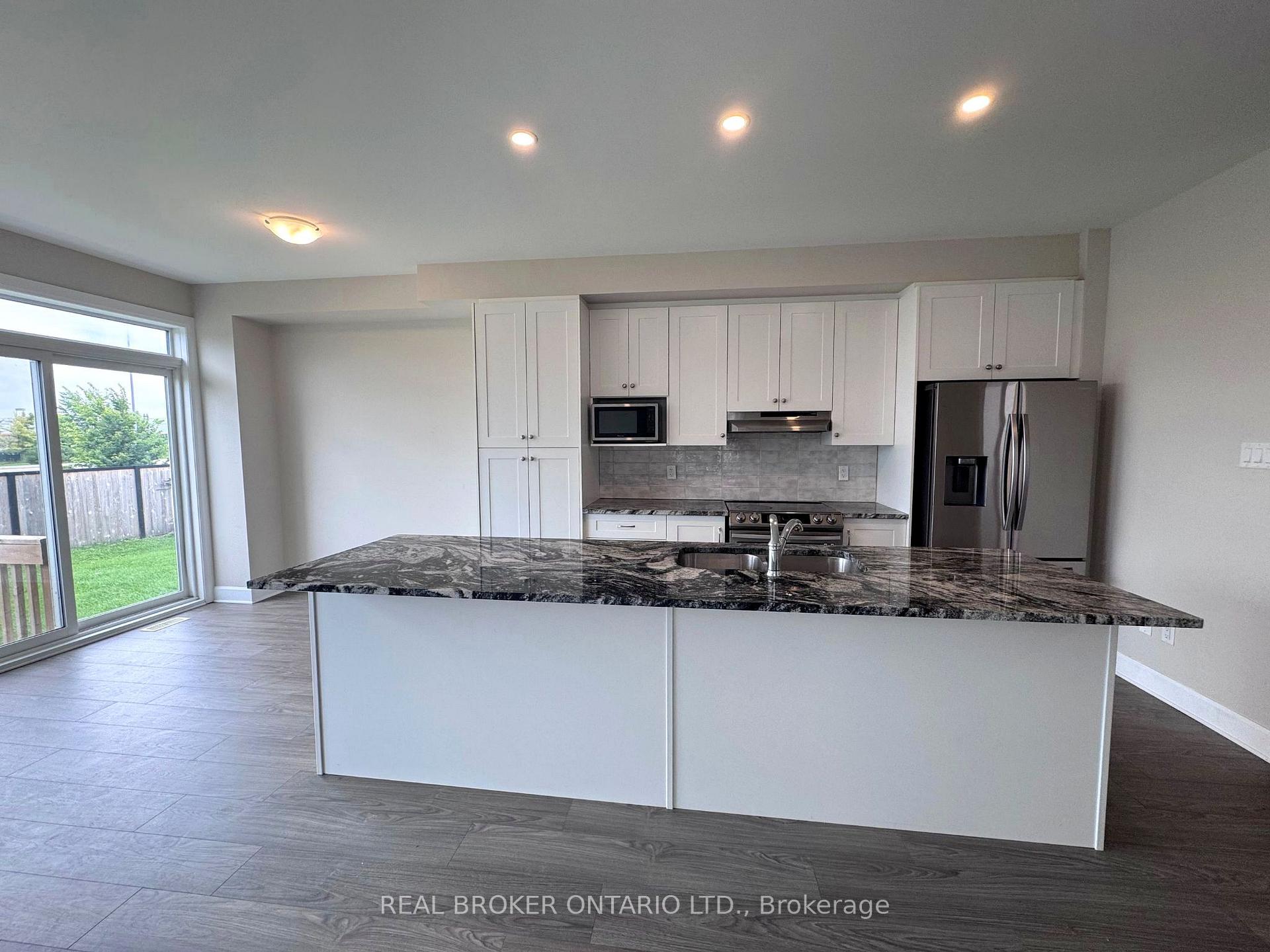 Photo 4 of 222 Hooper Street, Carleton Place, Carleton Place — HOMEH