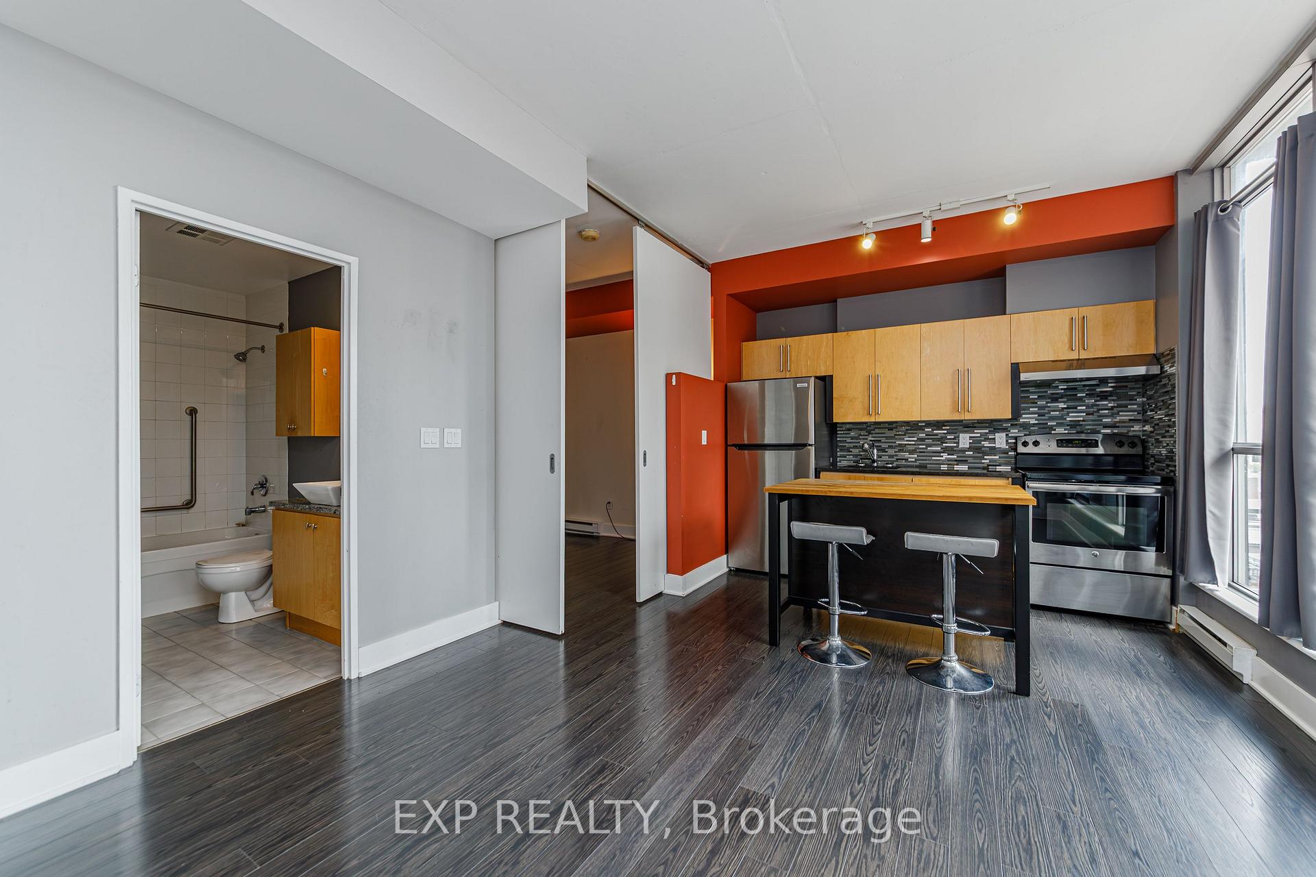 Photo 4 of Unit 806, 180 York Street, Ottawa, Lower Town/Byward Market — HOMEH