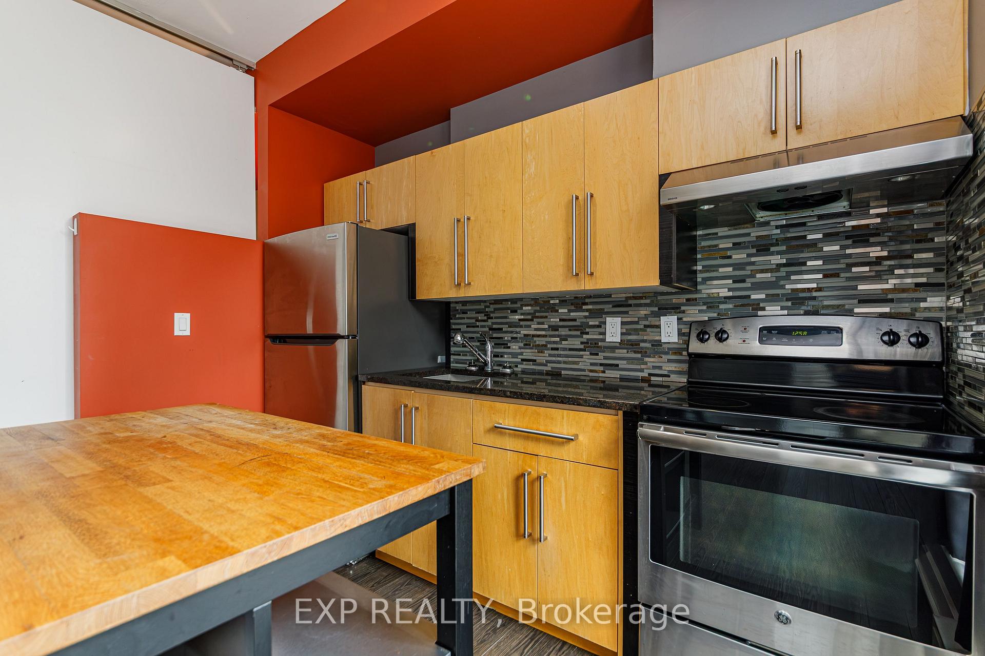 Photo 6 of Unit 806, 180 York Street, Ottawa, Lower Town/Byward Market — HOMEH