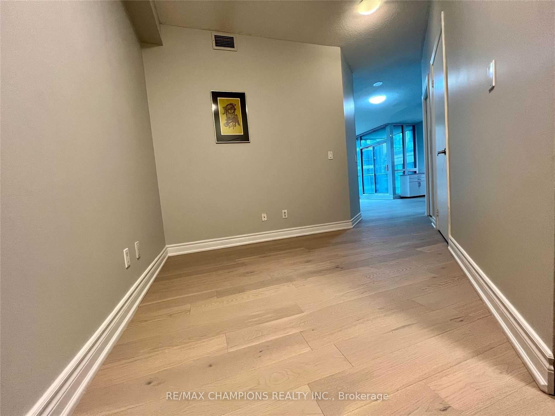 Photo 14 of Unit 402, 12 Yonge Street E, Toronto, Waterfront Communities — HOMEH
