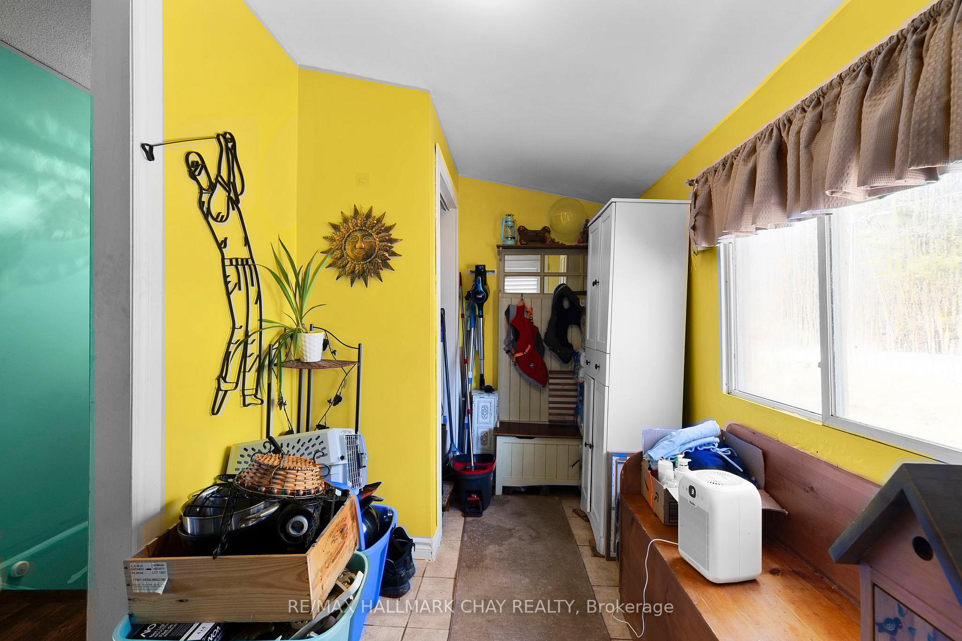 Photo 5 of 2121 Klondike Park Road, Wasaga Beach — HOMEH