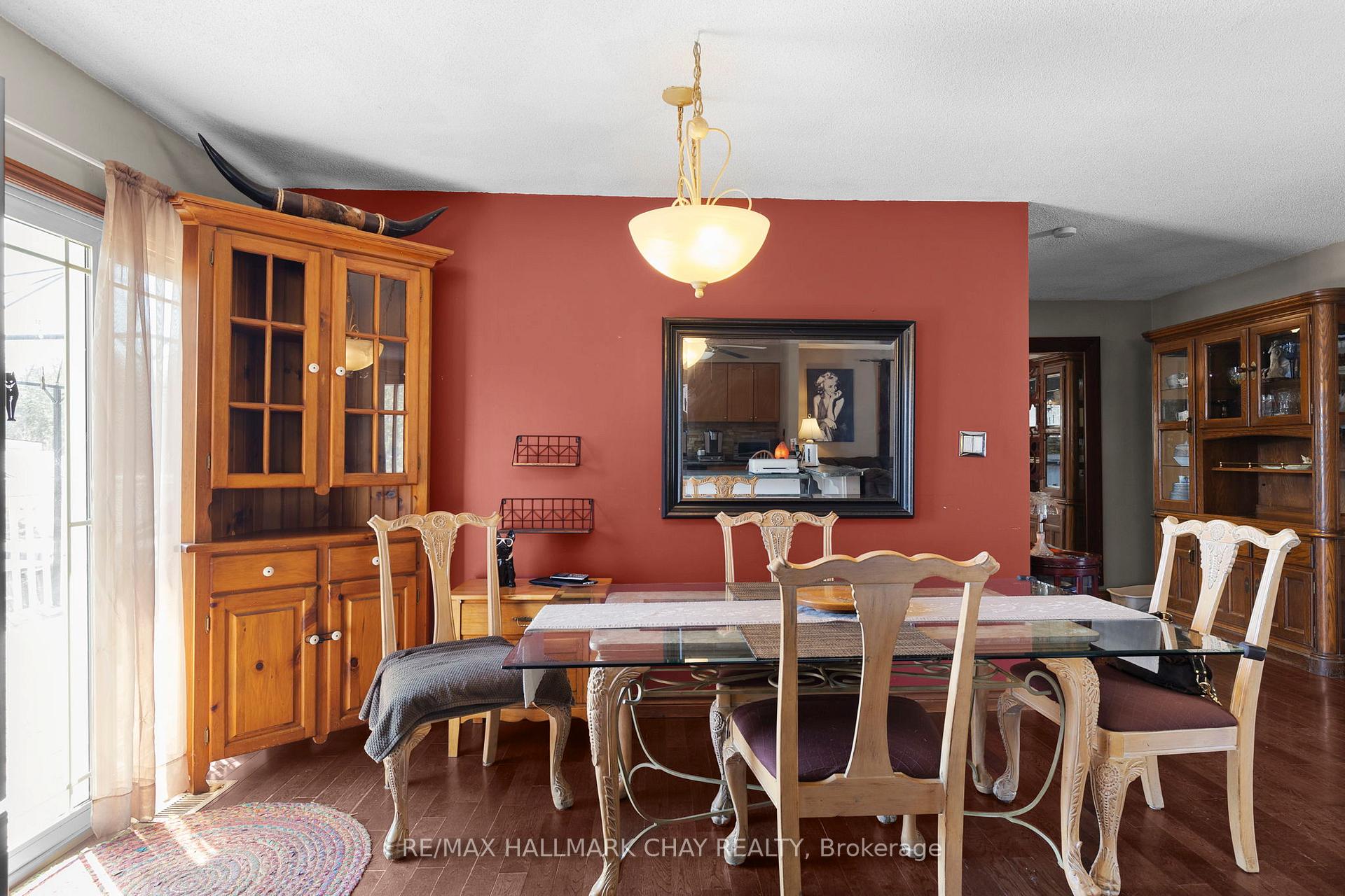 Photo 10 of 2121 Klondike Park Road, Wasaga Beach — HOMEH
