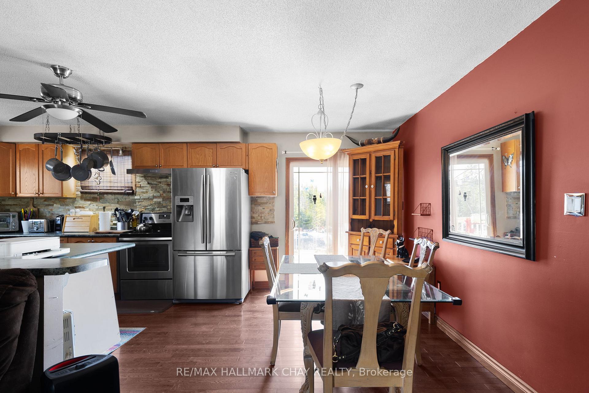 Photo 11 of 2121 Klondike Park Road, Wasaga Beach — HOMEH