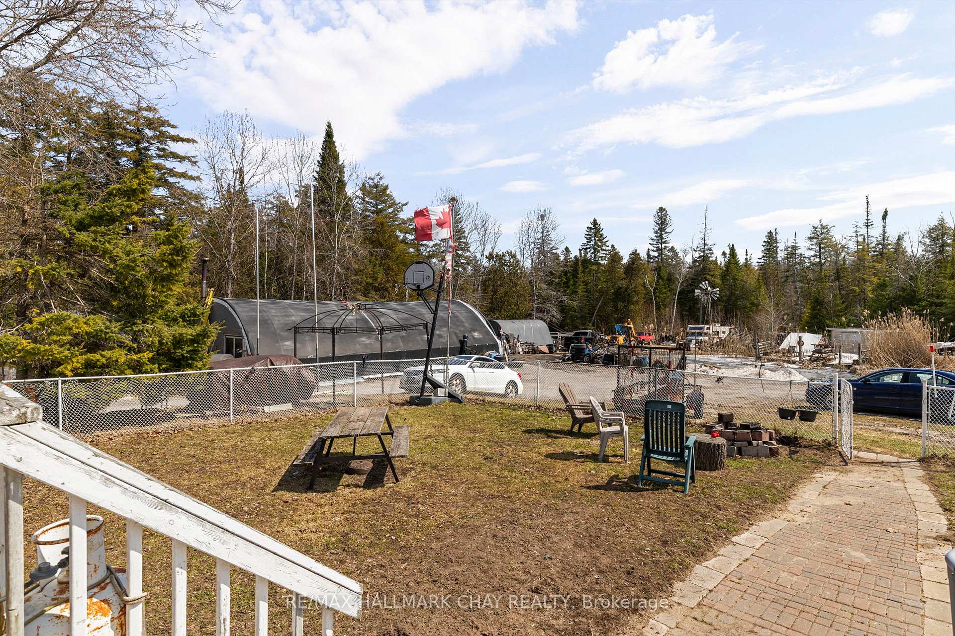 Photo 19 of 2121 Klondike Park Road, Wasaga Beach — HOMEH