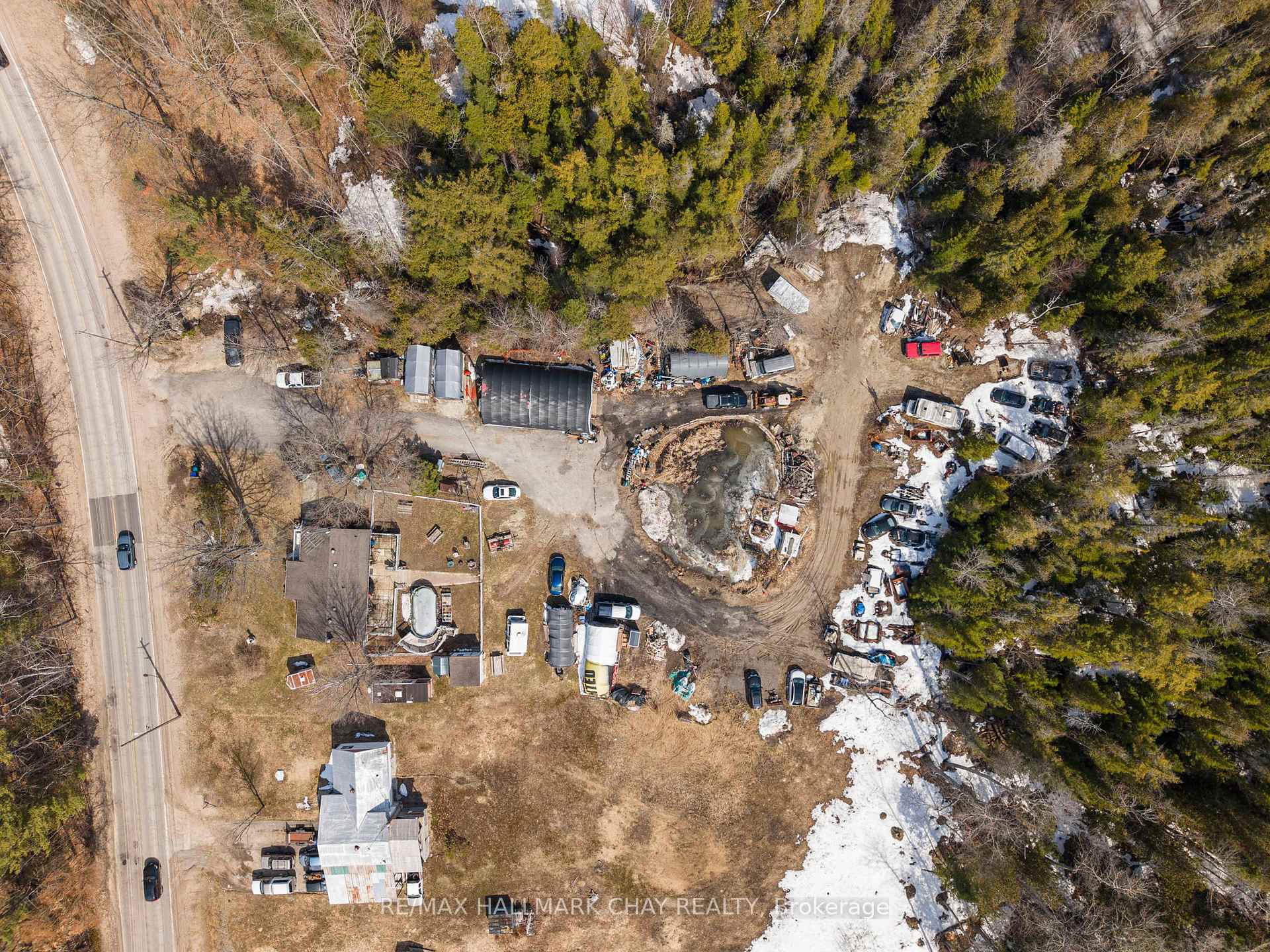 Photo 23 of 2121 Klondike Park Road, Wasaga Beach — HOMEH