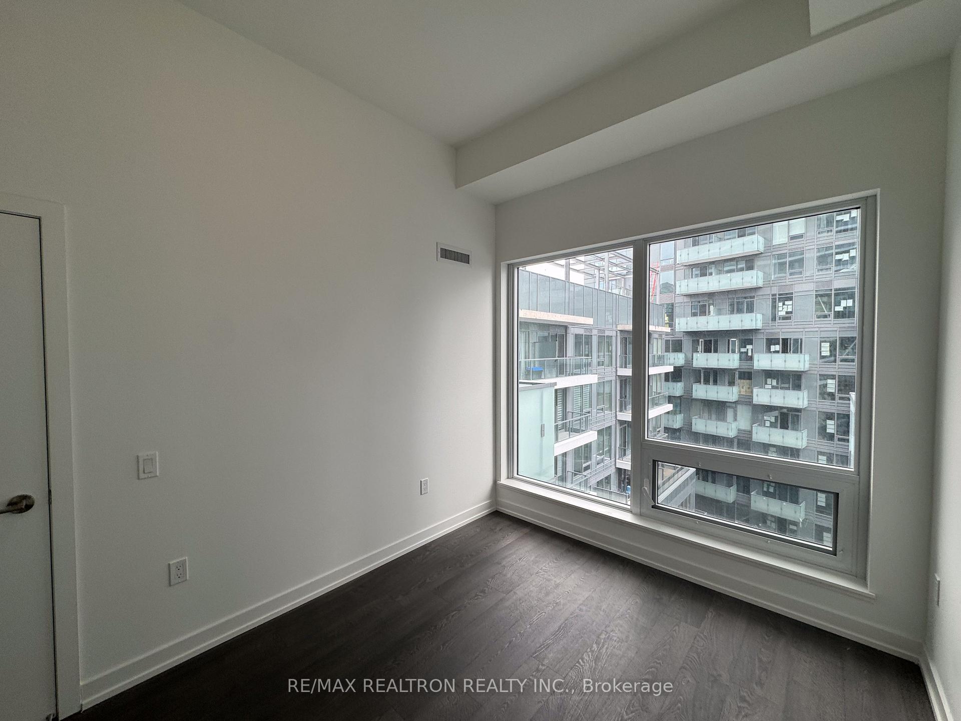 Photo 15 of Unit S802, 8 Olympic Garden Drive, North York, Newtonbrook East — HOMEH