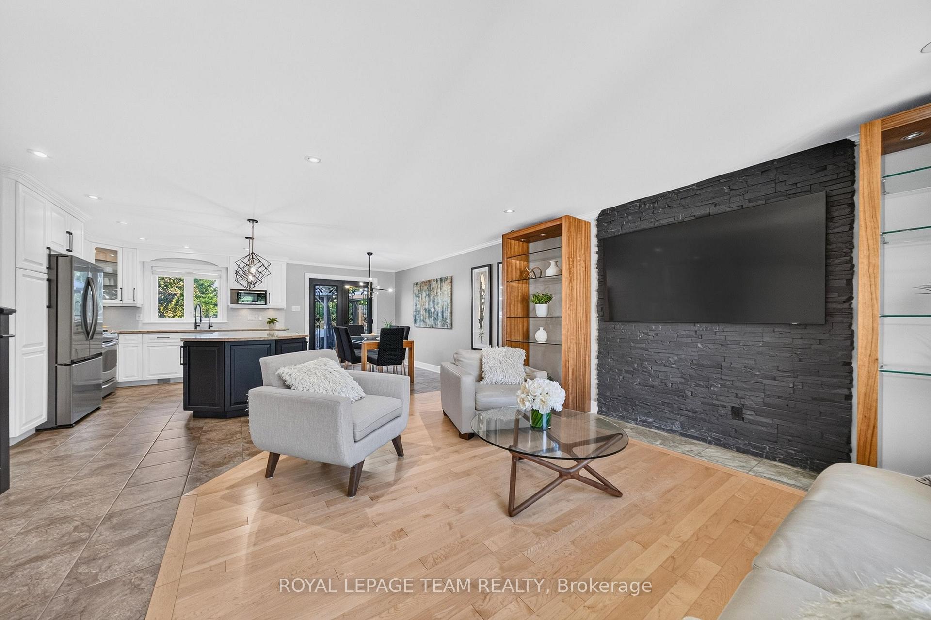 Photo 7 of 105 Brae Crescent, Ottawa, Stittsville (South) — HOMEH