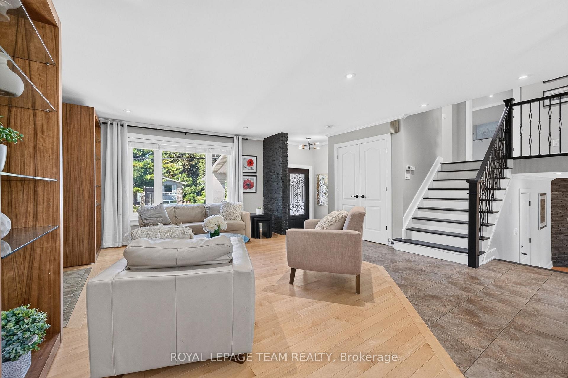 Photo 6 of 105 Brae Crescent, Ottawa, Stittsville (South) — HOMEH