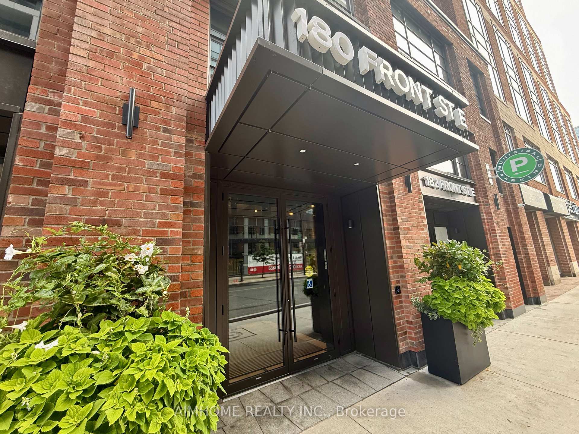 Photo 2 of Unit 1209, 180 Front Street E, Toronto, Moss Park — HOMEH