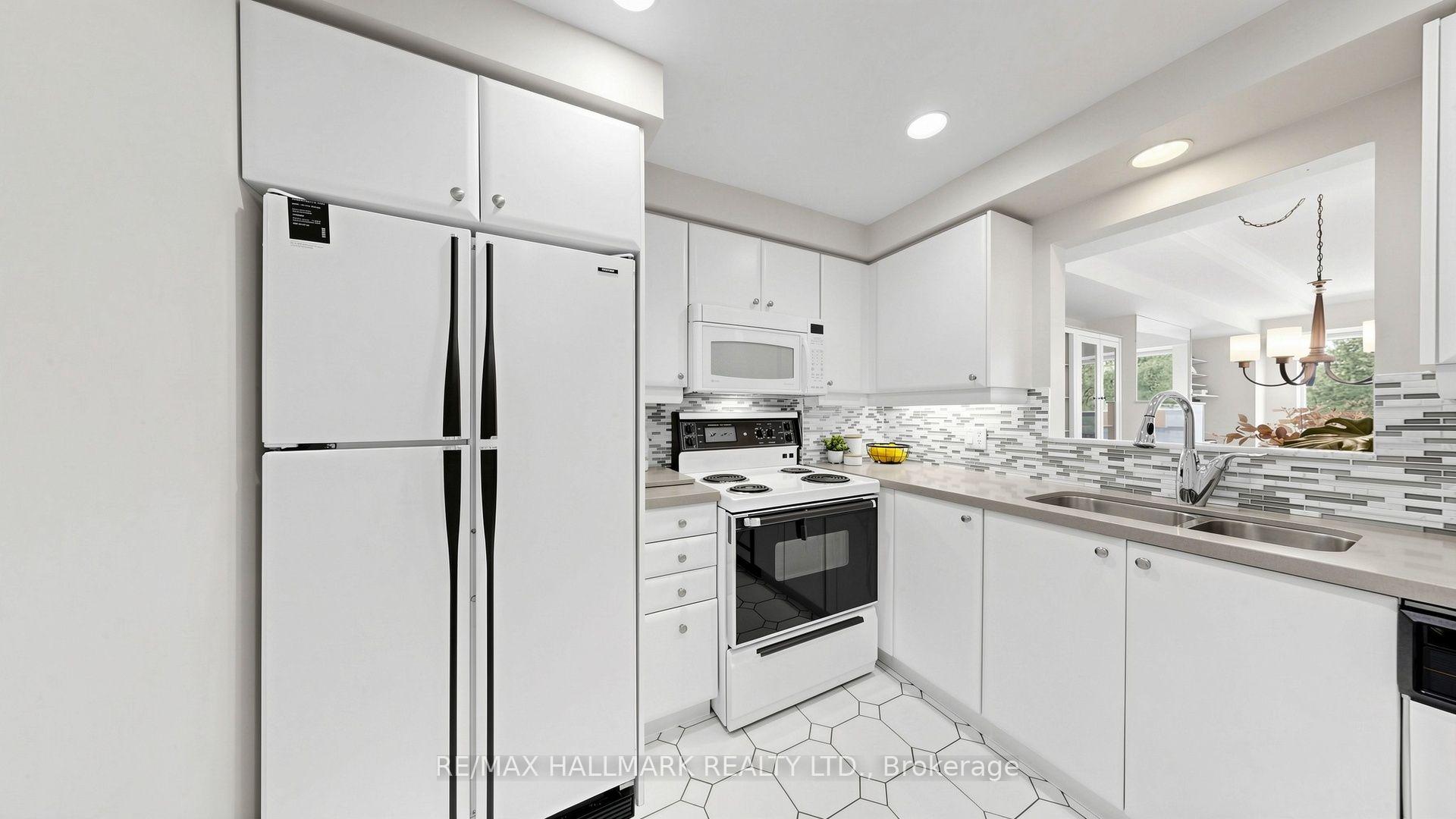 Photo 9 of 1818 Bayview Avenue, Toronto, Mount Pleasant East — HOMEH