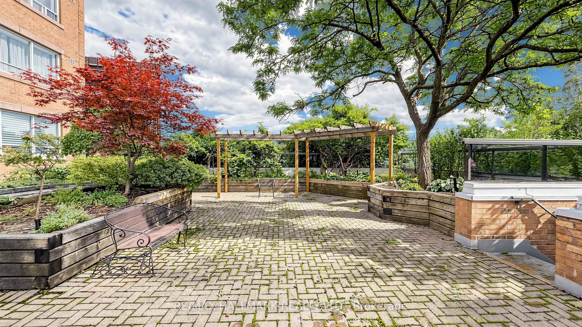 Photo 31 of 1818 Bayview Avenue, Toronto, Mount Pleasant East — HOMEH