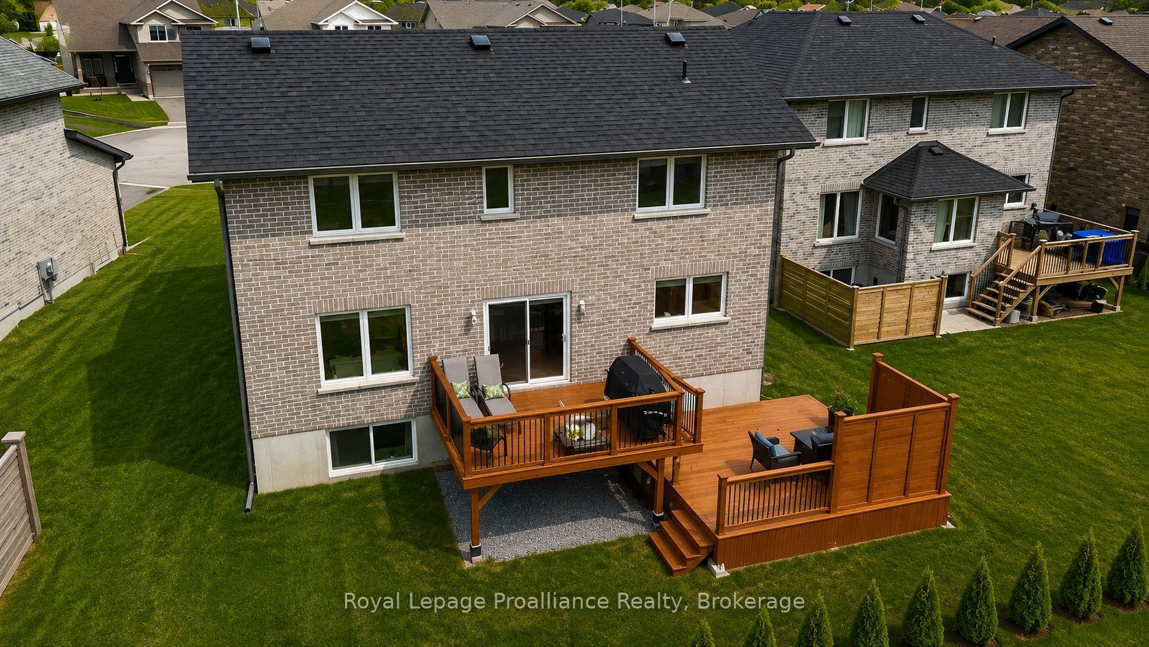 Photo 33 of 55 Lanark Drive, Belleville, Belleville Ward — HOMEH