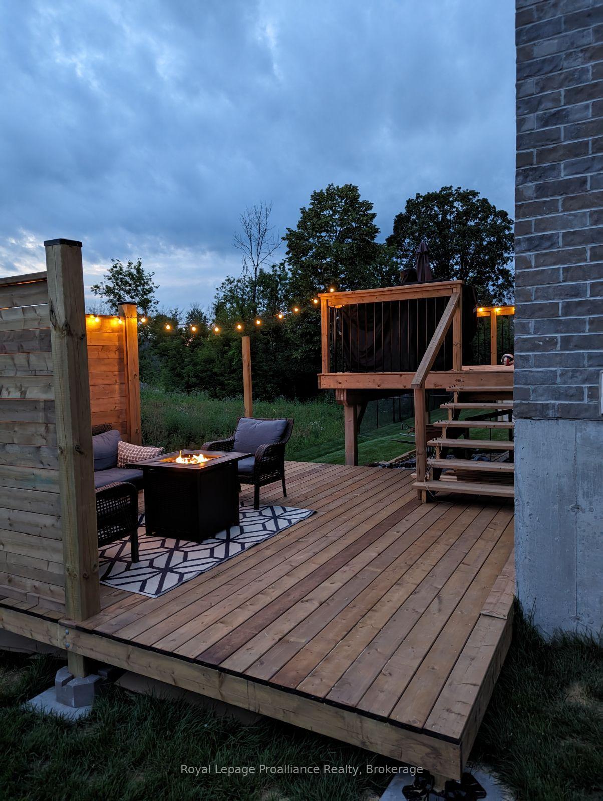 Photo 37 of 55 Lanark Drive, Belleville, Belleville Ward — HOMEH