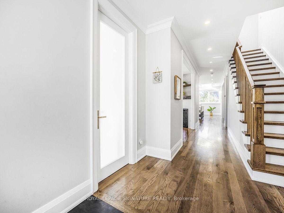 Photo 16 of 30 Broadleaf Road, North York, Banbury-Don Mills — HOMEH
